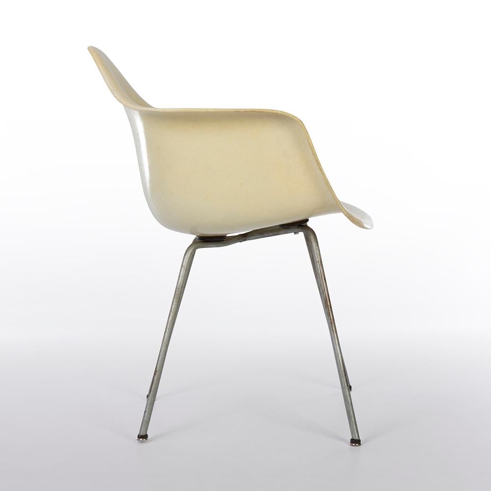 Mid-Century Modern Lemon Yellow First Generation Zenith Eames DAX Fiberglass Dining Arm Shell Chair