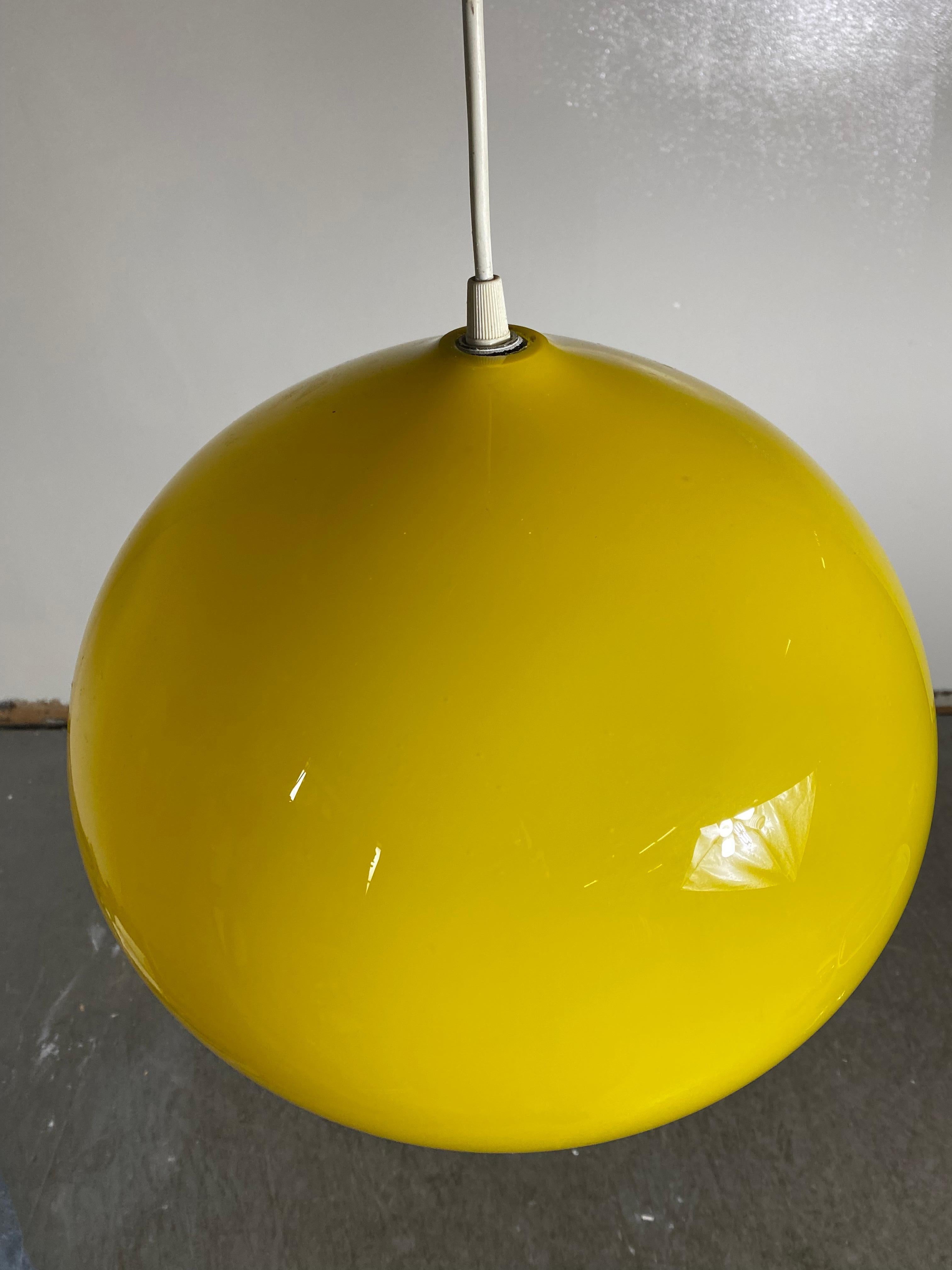 Mid-Century Modern Lemon Yellow L51 'Cipola' Pendant Lamp by Alessandro Pianon for Vistosi, Italy