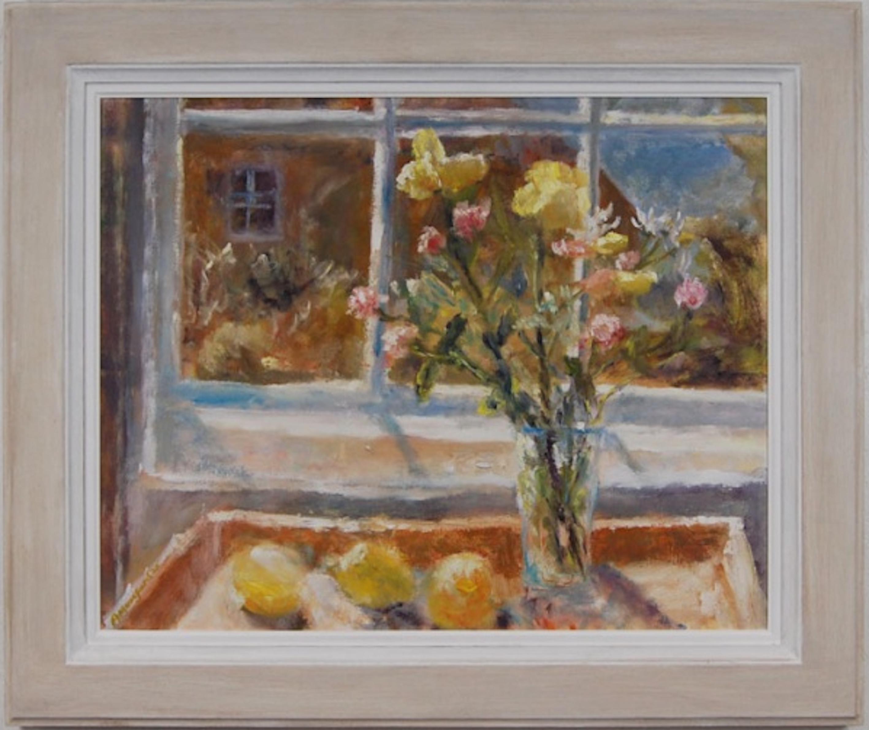 Alice Mumford est une artiste peintre d'origine colombienne qui vit et travaille à Penwith, en Cornouailles. Elle enseigne le dessin et la peinture à la St Ives School of Painting et est académicienne de la Royal West of England Academy. Sa mère est