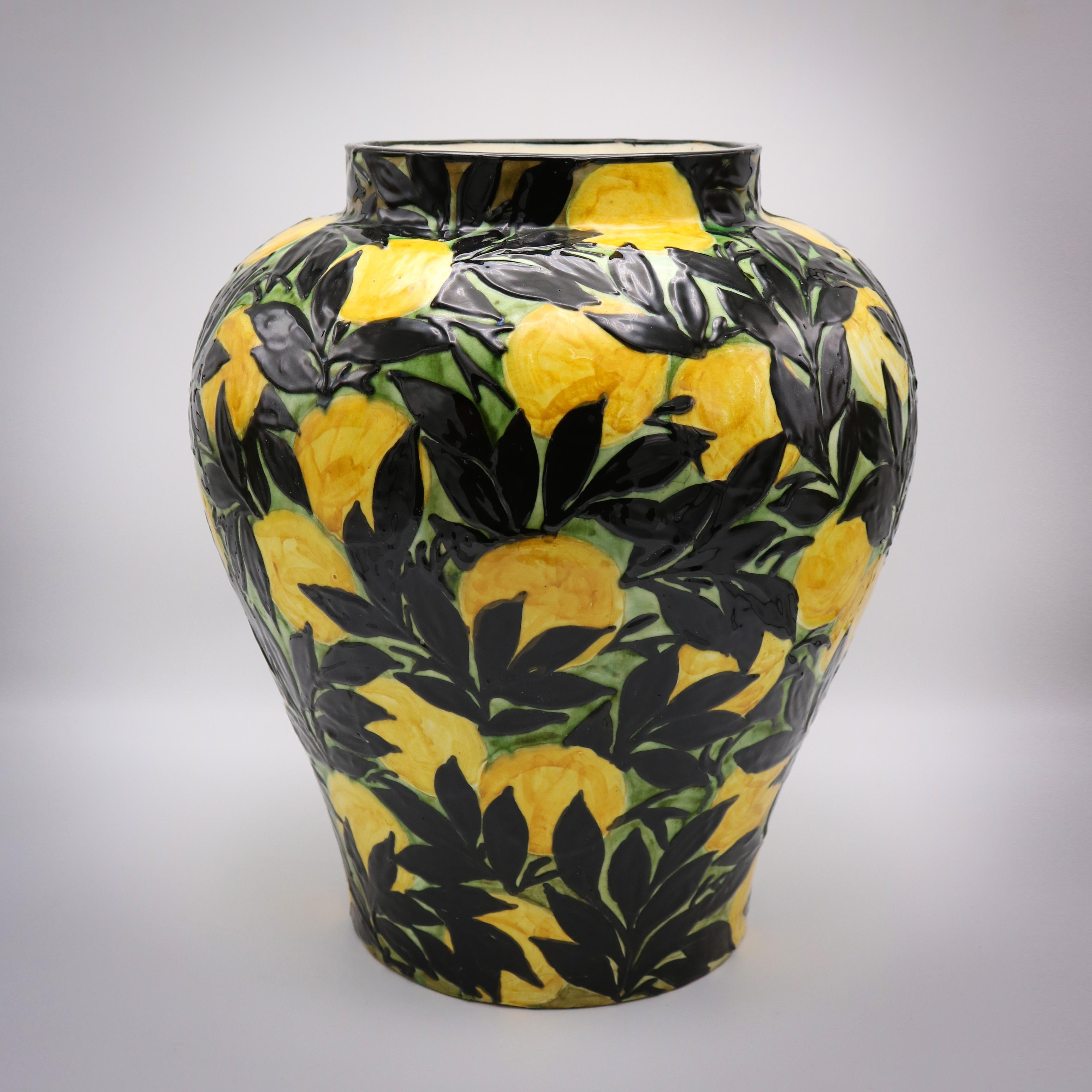 Un vaso del periodo Art Déco di Max Laeuger 