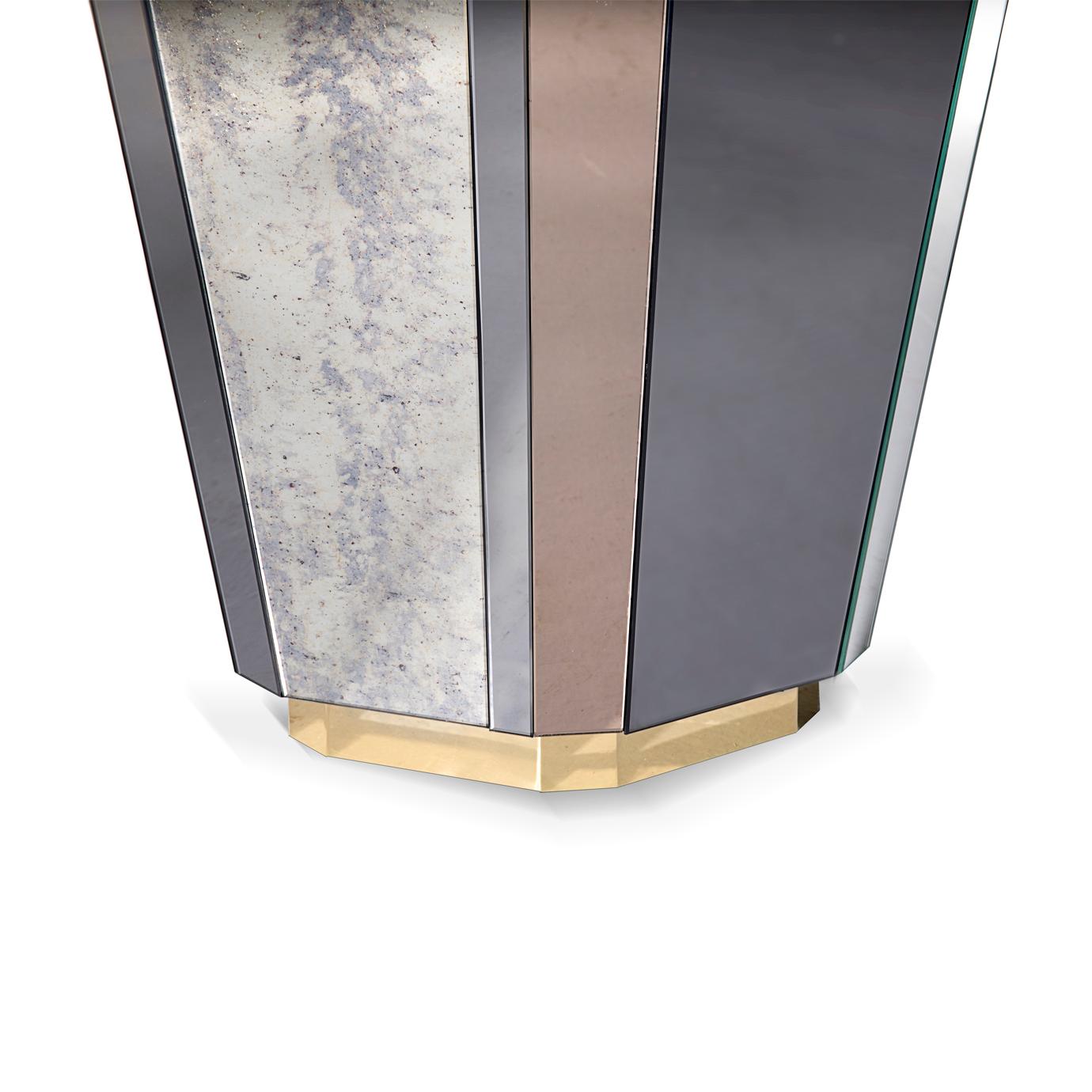 Portugais Lemprica Side Table - In Stock USA en vente