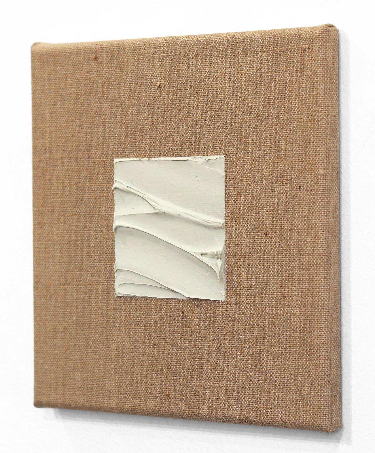 Der Künstler Len Klikunas malt, um die erlebte Realität durch visuelle Wahrnehmung zu verändern. Klikunas konzentriert sich auf die größere Idee, die hinter seinen originellen abstrakten minimalistischen Kunstwerken steht. Das Werk zeichnet sich