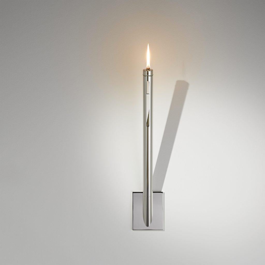 Len wall Luminaire by Kaia
Dimensions: 50 x 10 x 12.5 cm
Materials: Polished Nickel

Also available: Different materials

All our lamps can be wired according to each country. If sold to the USA it will be wired for the USA for instance. KAIA