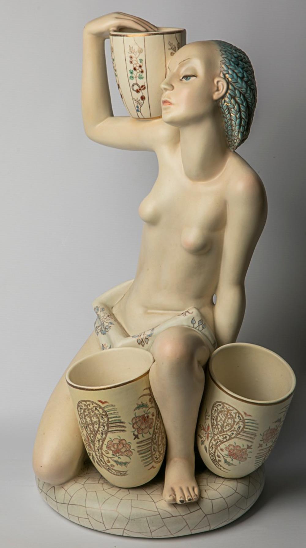Art déco Lenci, conception de céramique italienne Helen Scavini Konig Ragazza di Harrar en vente