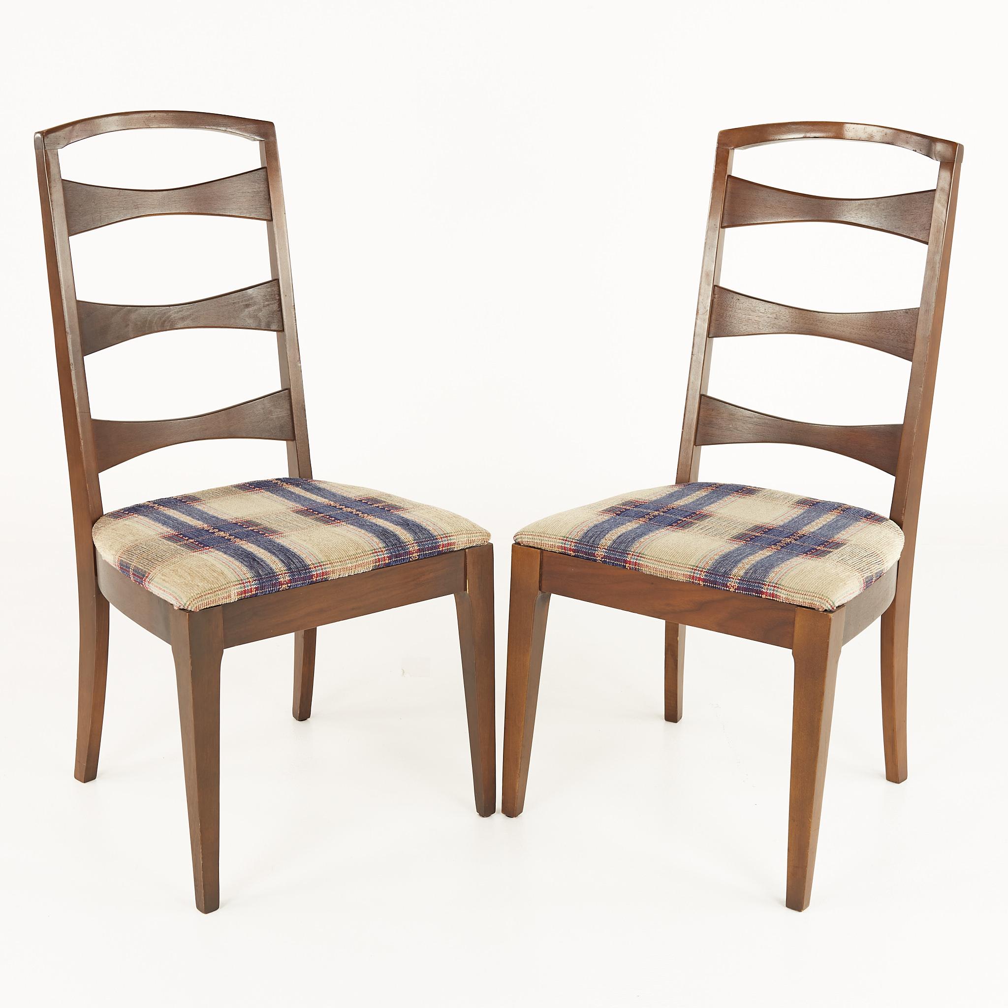 Lenoir House Mid Century Walnut Ladder Back Dining Chairs, Set of 6 In Good Condition In Countryside, IL
