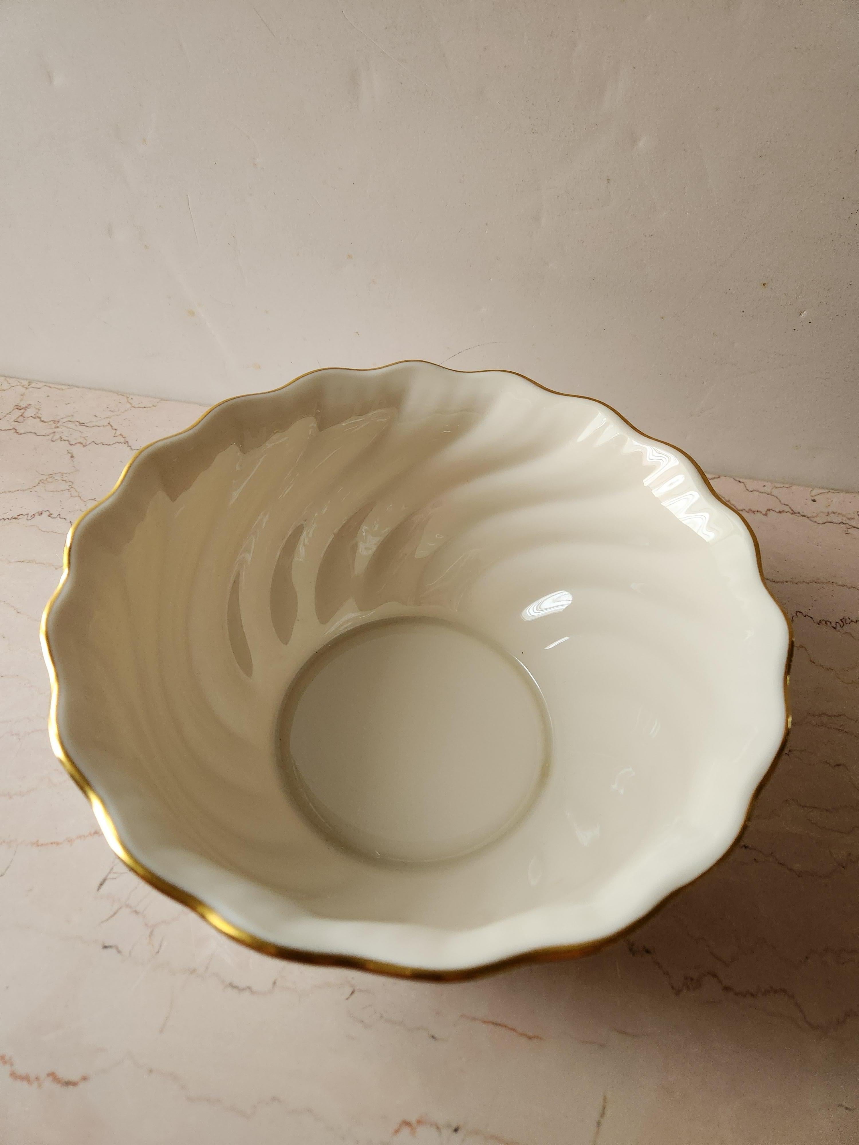 Lenox Elegant Vegetable Bowl Swirled Ivory Gold Trim For Sale 4