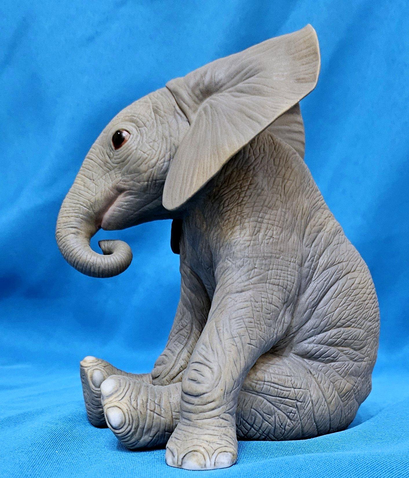 Escultura de ternero elefante africano de porcelana fina de Lenox OFERTA DE CIERRE en Bueno estado para la venta en Warrenton, OR