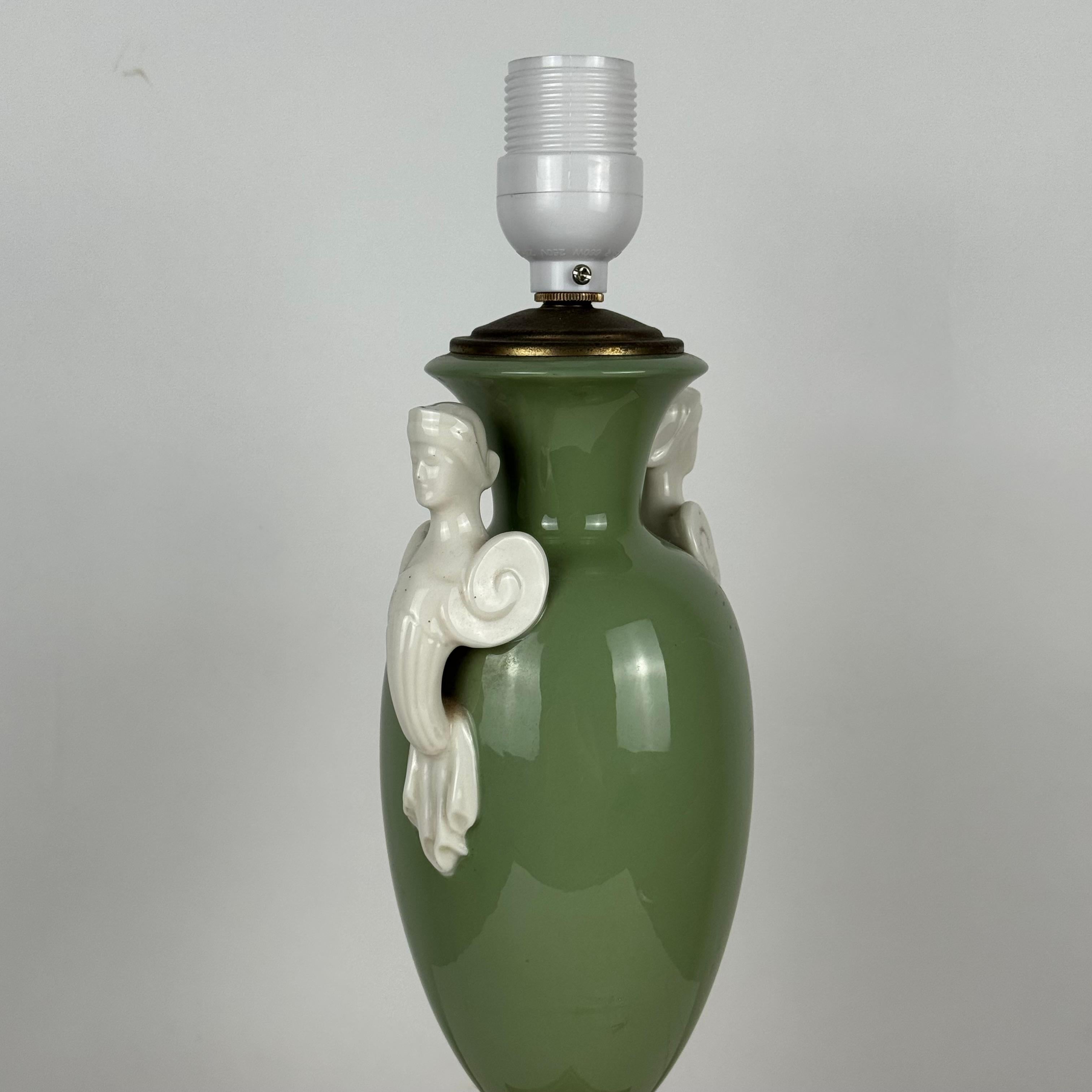 Lenox Porcelain Neoclassical Desk or Table Lamp In Excellent Condition For Sale In Los Angeles, CA