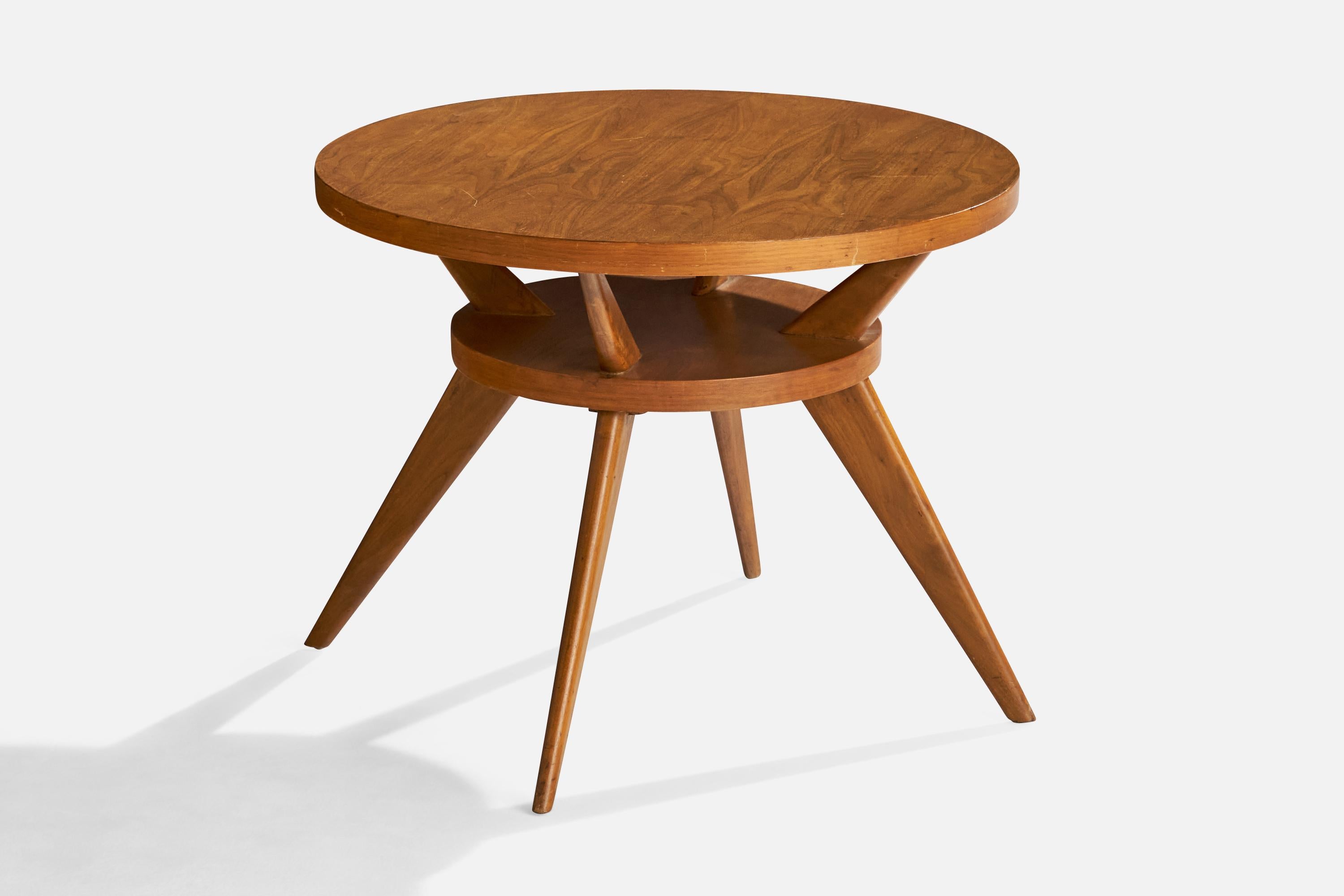 Table d'appoint en chêne produite par Lenrud, New York, États-Unis, vers les années 1950.

Dimensions : 22.2