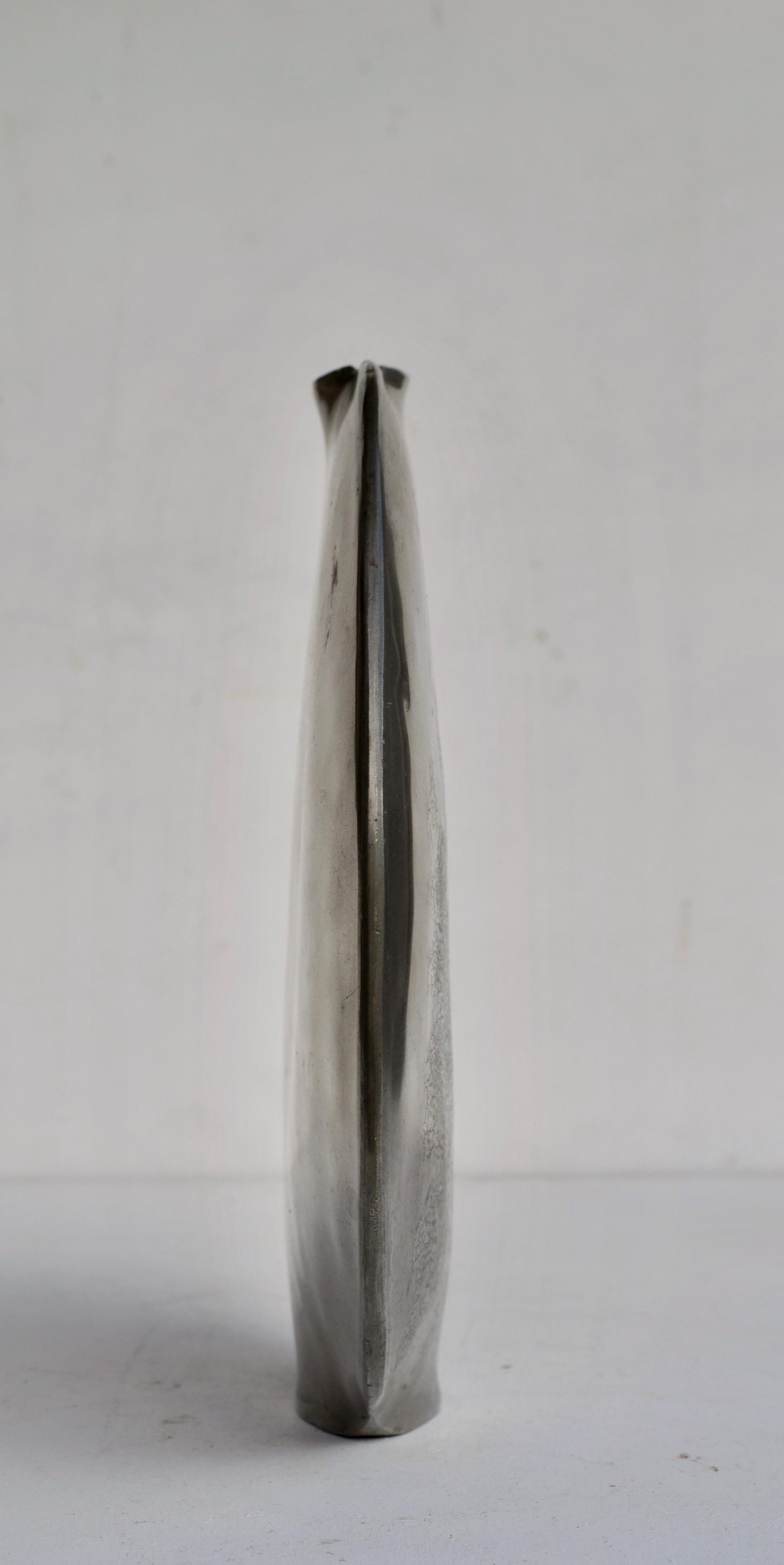 Peltro Vaso a forma di lente in peltro - Dinanderie francese, anni '70 in vendita