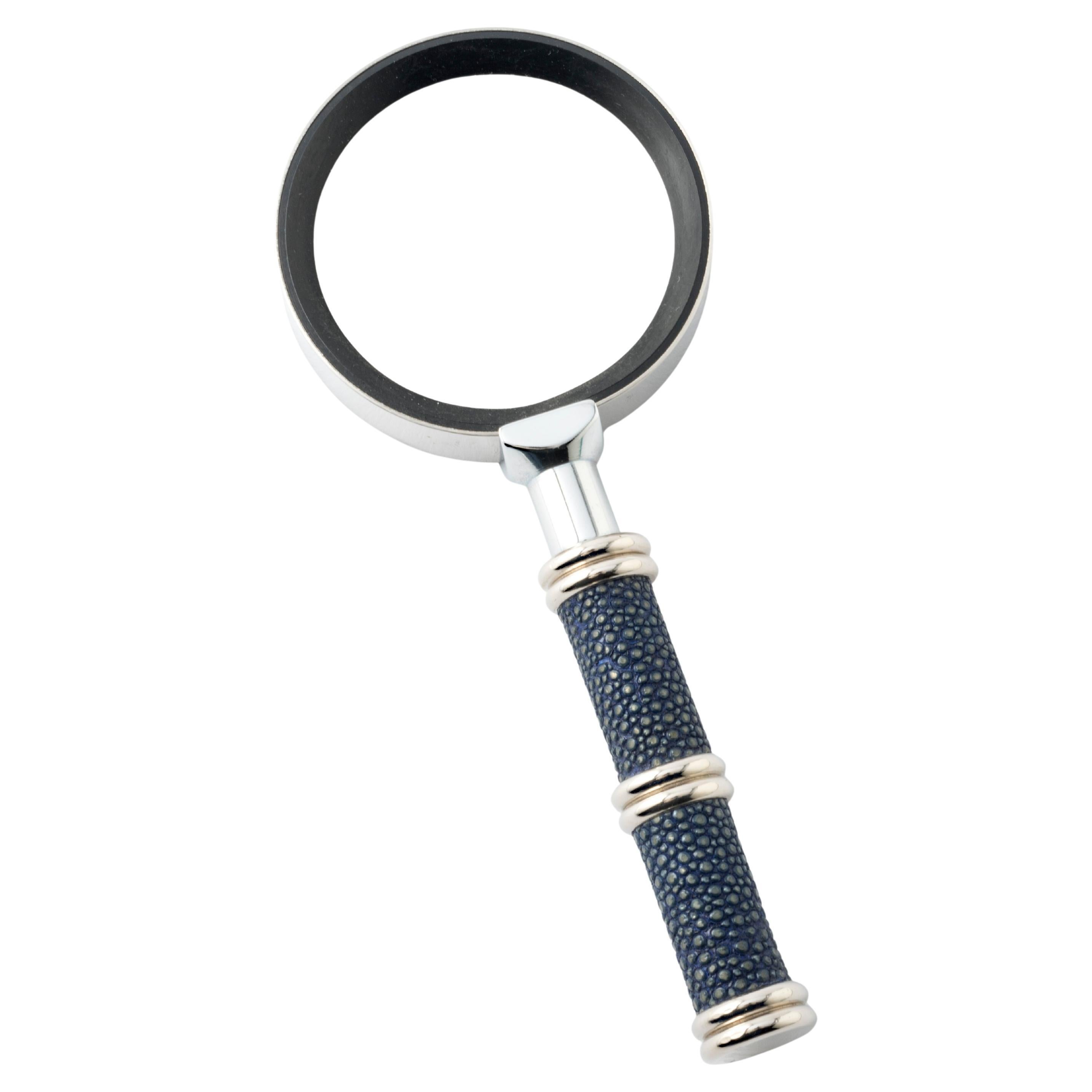 Lupa de cuero azul Shagreen - Design Nino Basso