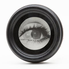 Lenticular Eye in Round Frame