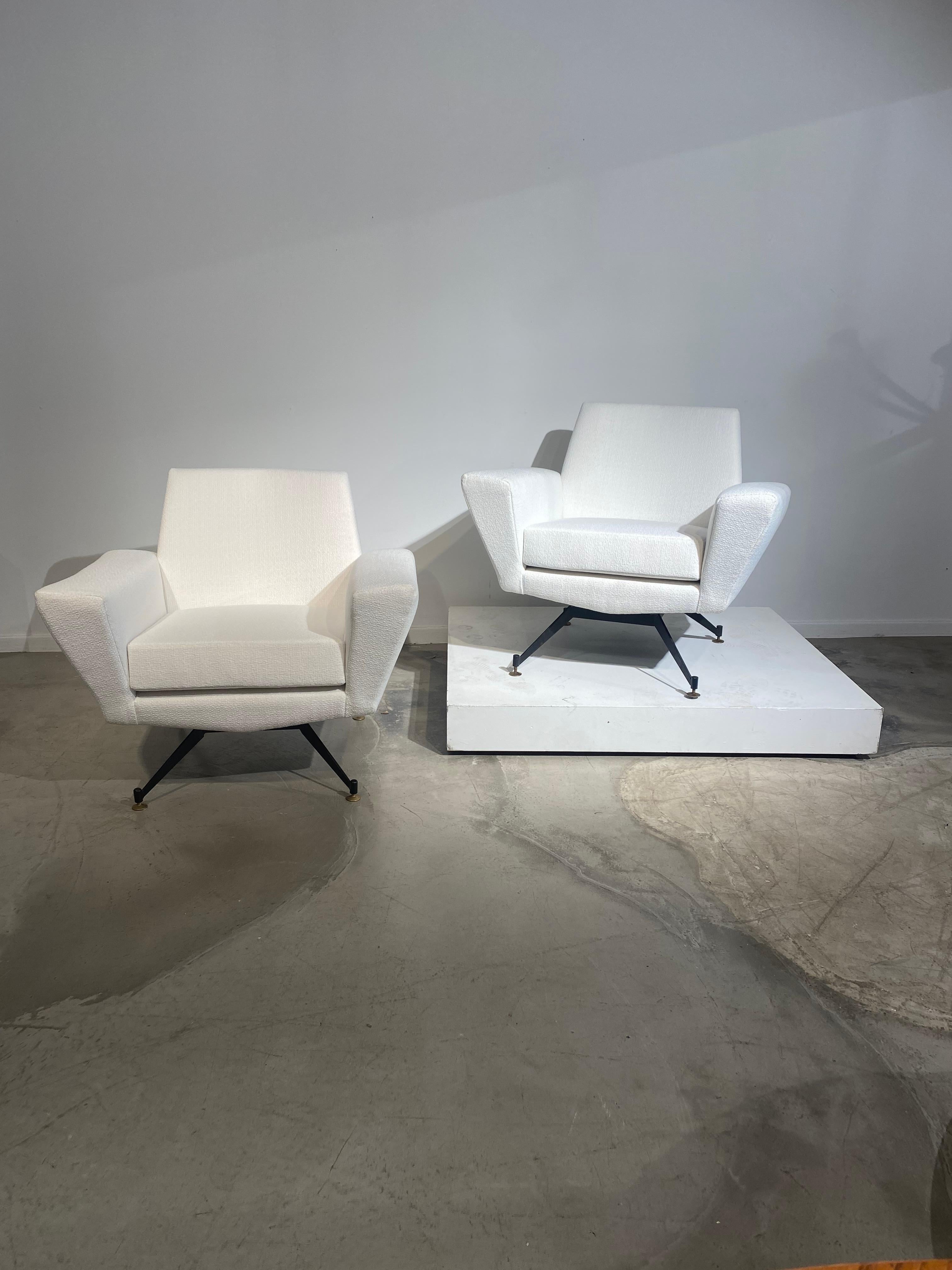 Mid-20th Century Lenzi Geometrical Pair of White Easychairs, Italy, 1950's