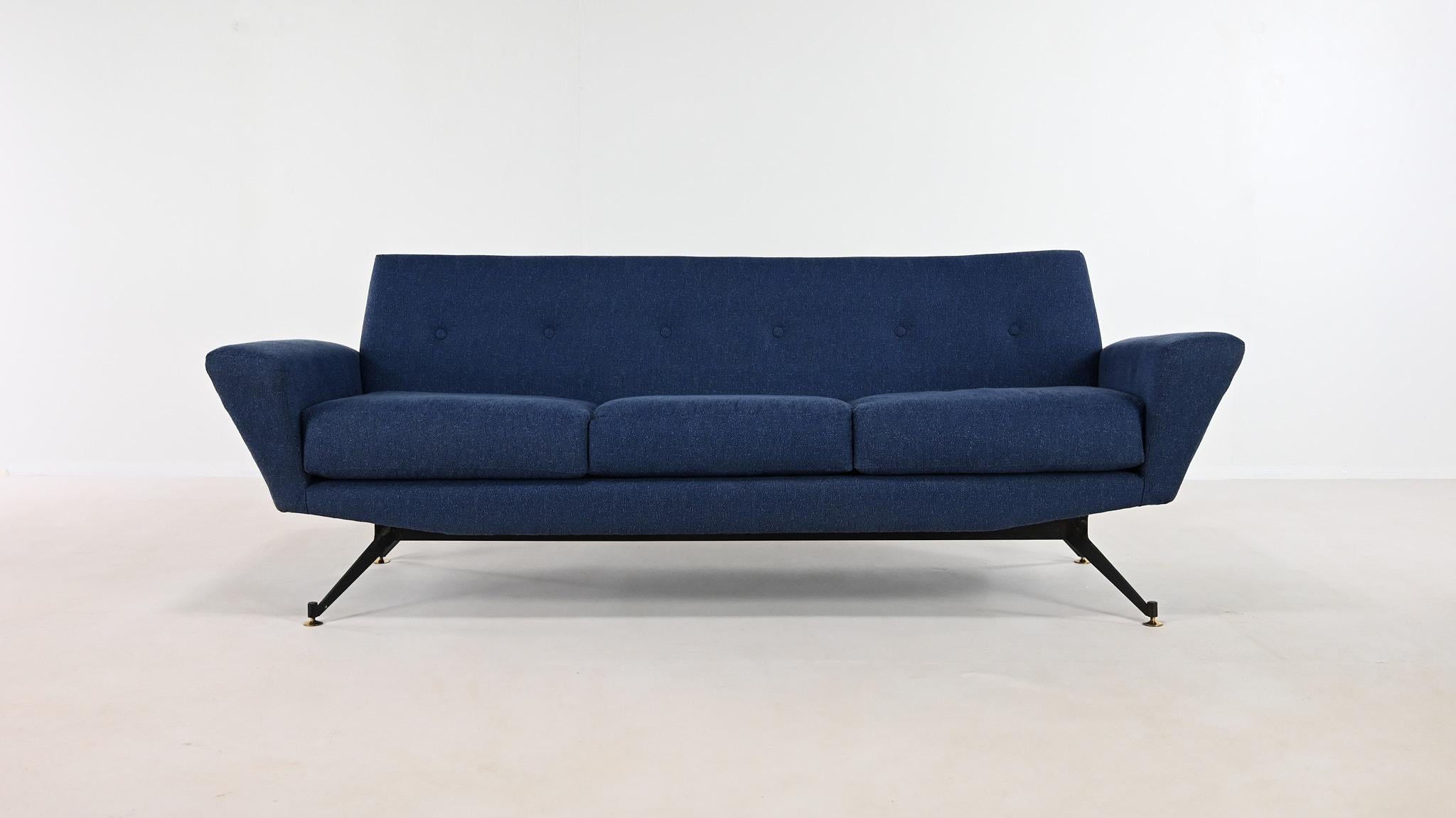 Mid-Century Modern Lenzi, Canapé Three Seater Italie, C.C. en vente