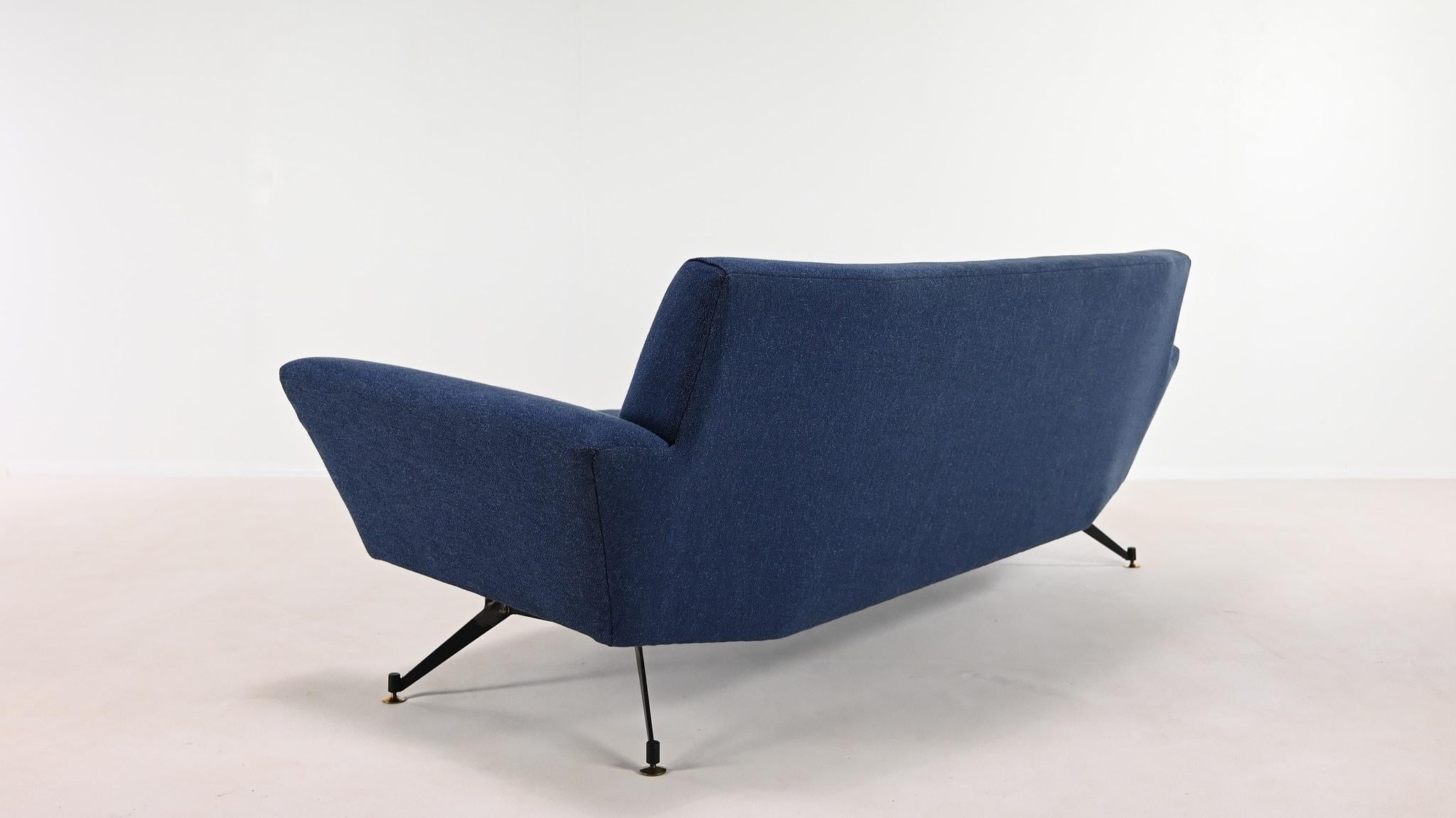 Laqué Lenzi, Canapé Three Seater Italie, C.C. en vente