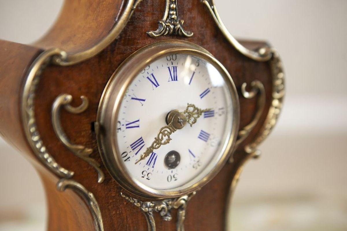 Lenzkirch Mantel Clock in Walnut Case, Early 20th Century For Sale 1