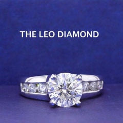 Leo Braut Diamant Runder Brillant Verlobungsring 2,10 Karat 14 Karat Gold