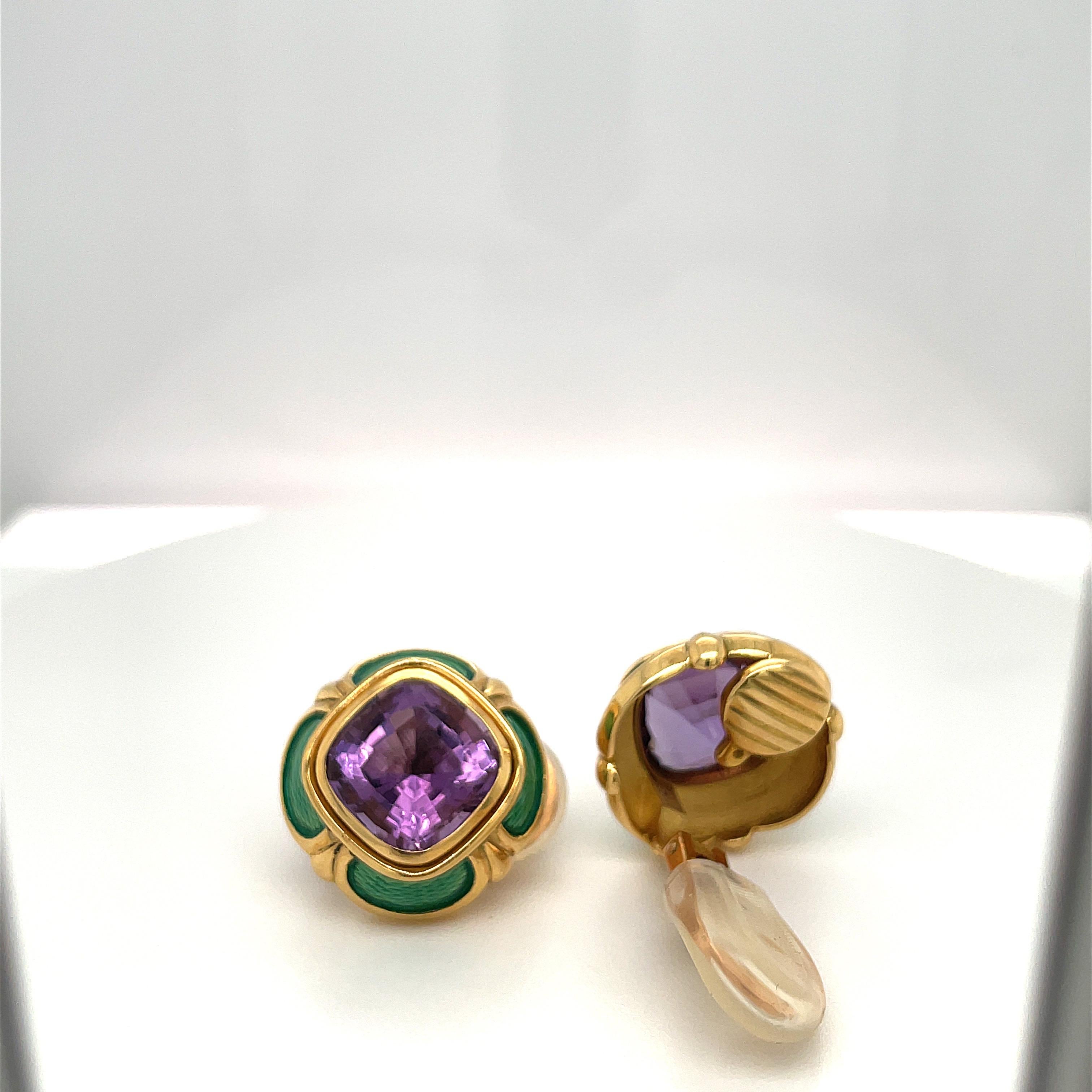 Leo De Vrooman 18kt Yellow Gold Earrings with 17.67ct. of Amethysts In New Condition For Sale In New York, NY