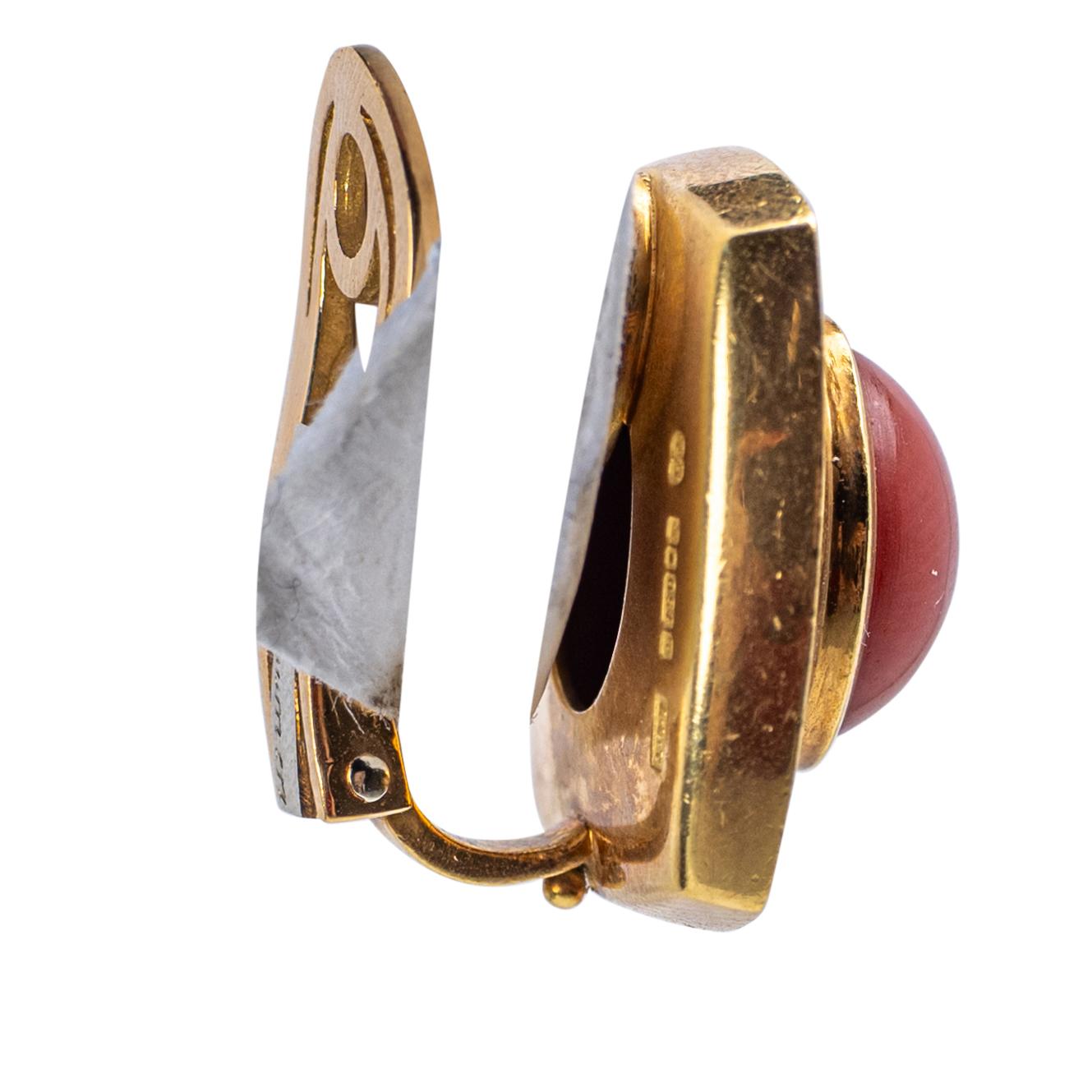 da uomo o donna Leo de Vroomen, fermaglio per orecchie in oro giallo 18 carati, corallo e smalto verde in vendita