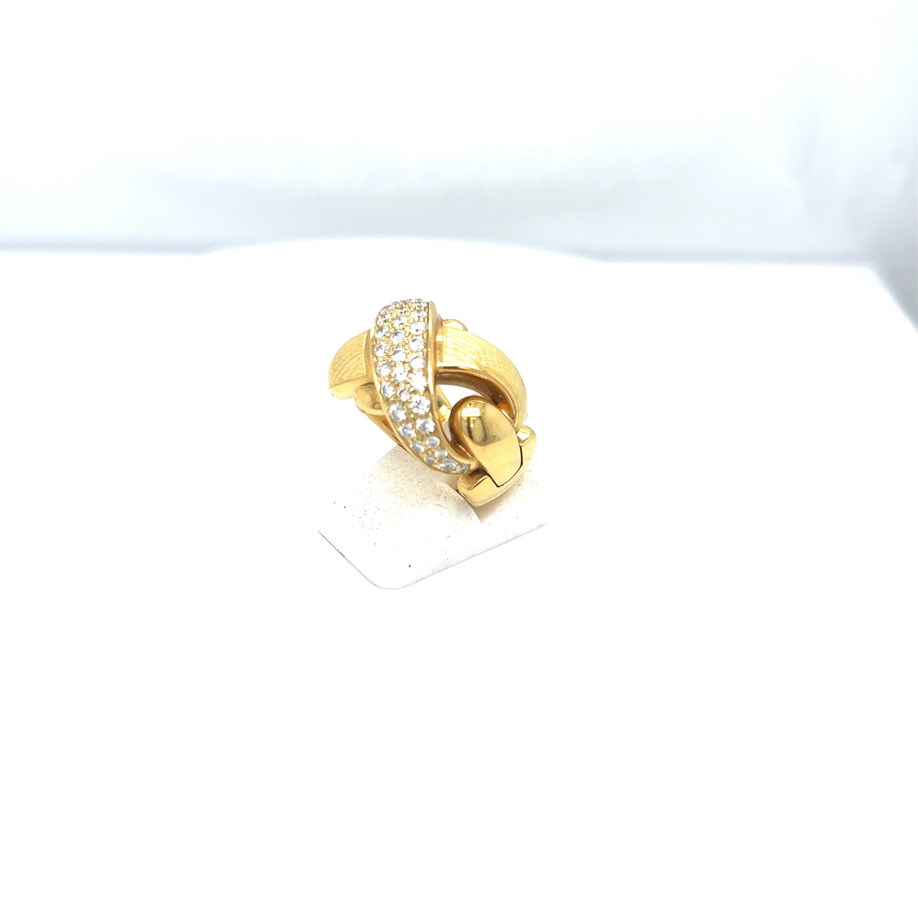 Round Cut Leo de Vroomen 18KT Yellow Gold .88Cts Diamond and Enamel Ring For Sale