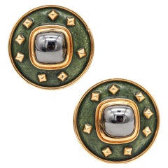 Orecchini con smalto oversize in oro massiccio 18kt e ematite di Leo de Vroomen London