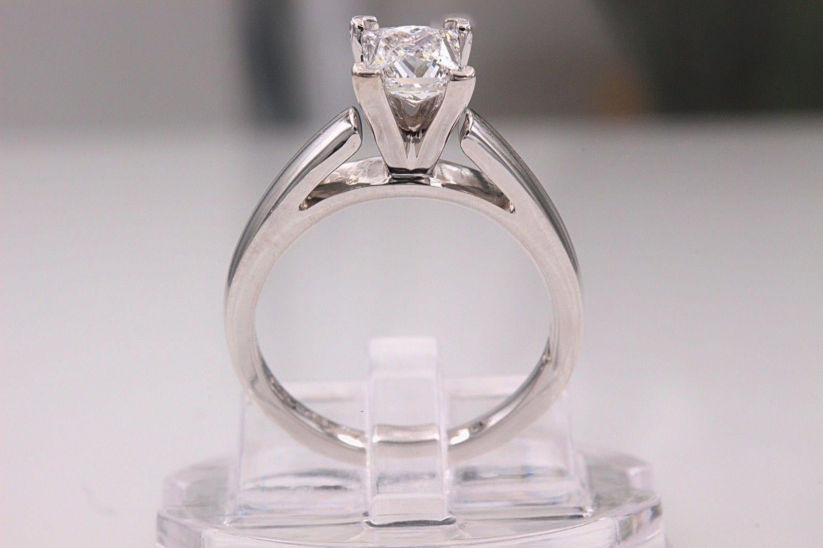 Princess Cut Leo Diamond Engagement Ring Princess 0.72 Carat H SI1 14 Karat White Gold For Sale