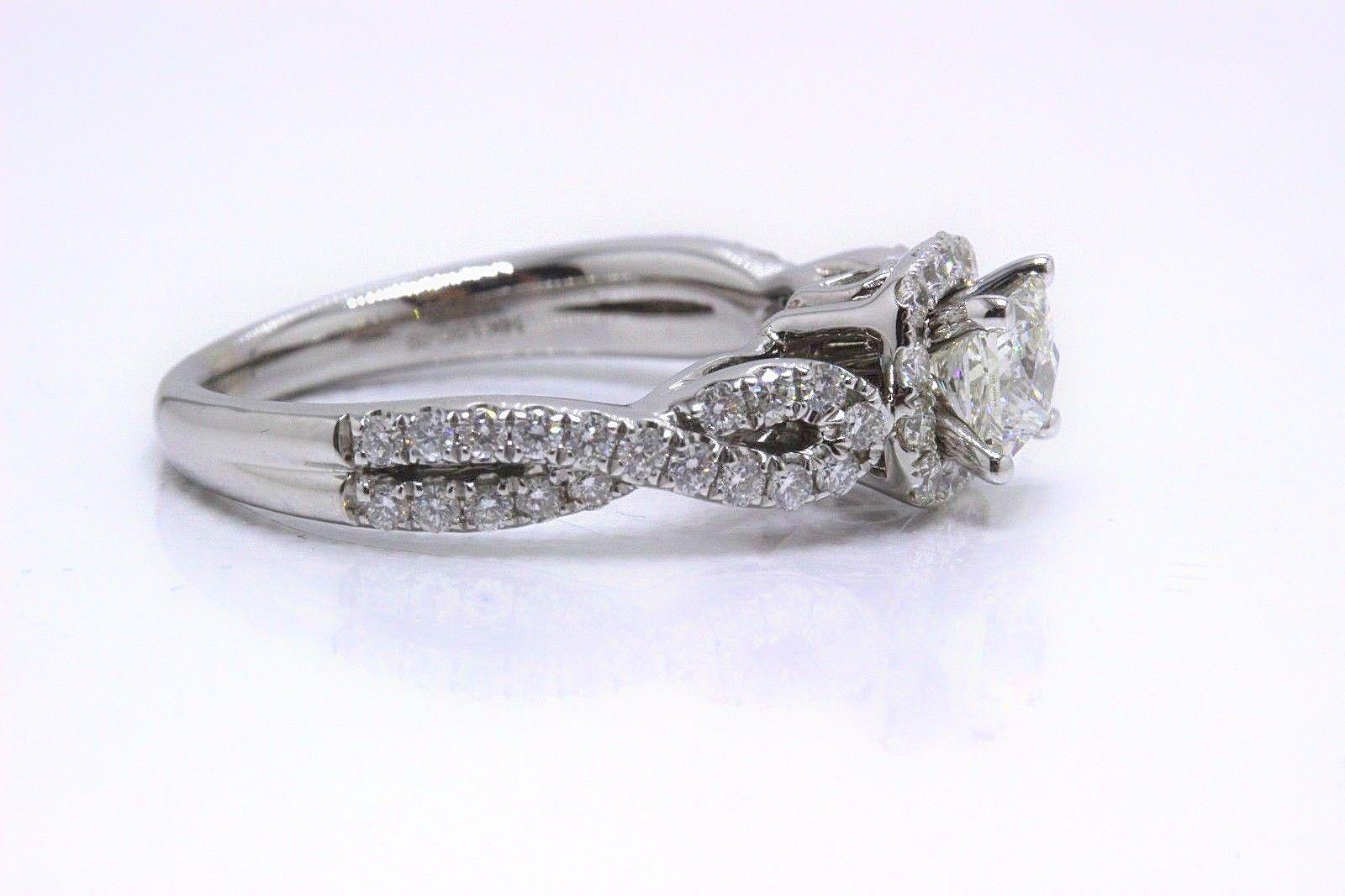 Bague de fiançailles Leo Princesse en or blanc 14 carats avec diamants (1,22 TCW) Excellent état - En vente à San Diego, CA