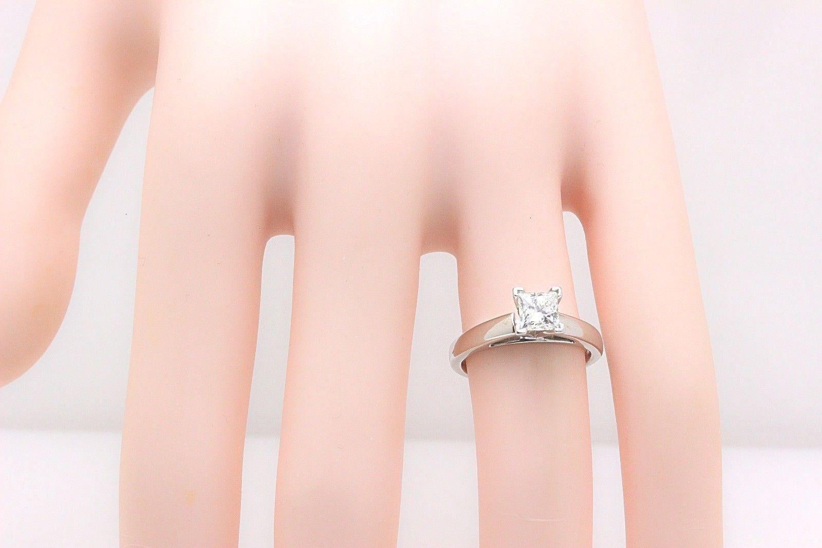 Leo Bague de fiançailles en or blanc 14 carats avec diamant taille princesse 0,75 carat I SI1 en vente 10