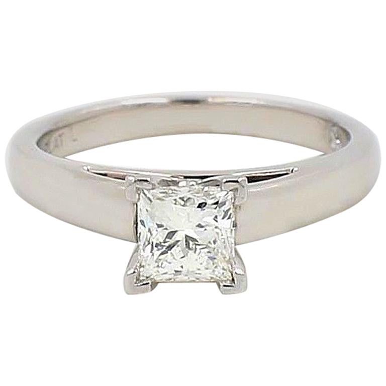 Leo Diamond Engagement Ring Princess Cut 0.75 cts I SI1 14k White Gold For Sale