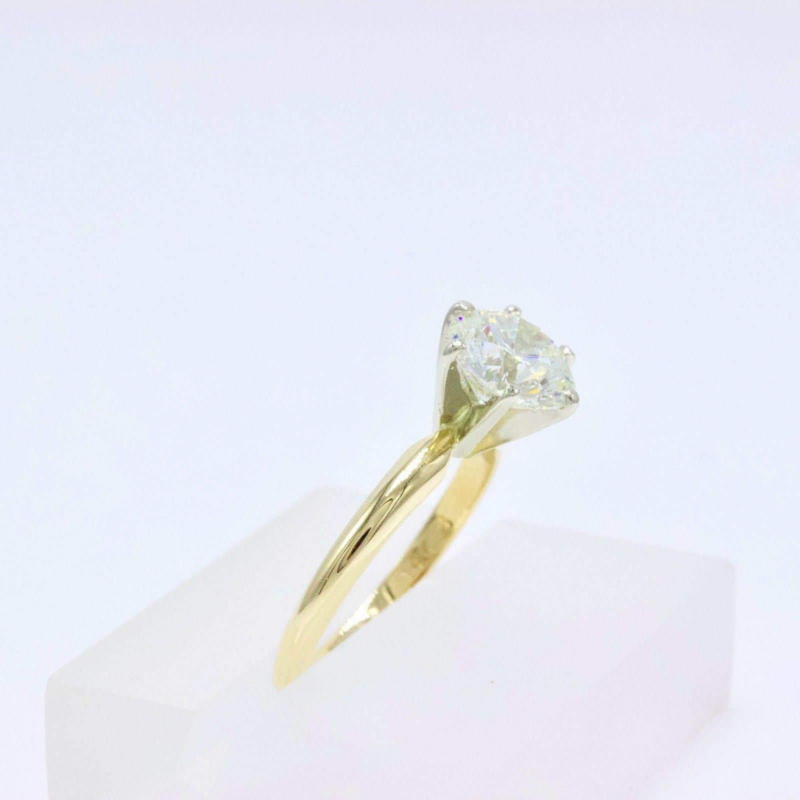 Leo Diamond Engagement Ring Round 1.57 Carat I VS2 in 14 Karat Gold IGI Report In New Condition For Sale In San Diego, CA