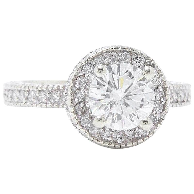 Verlobungsring mit Diamanten im Rundschliff 1,62 TCW 14K Weißgold Halo-Fassung im Angebot