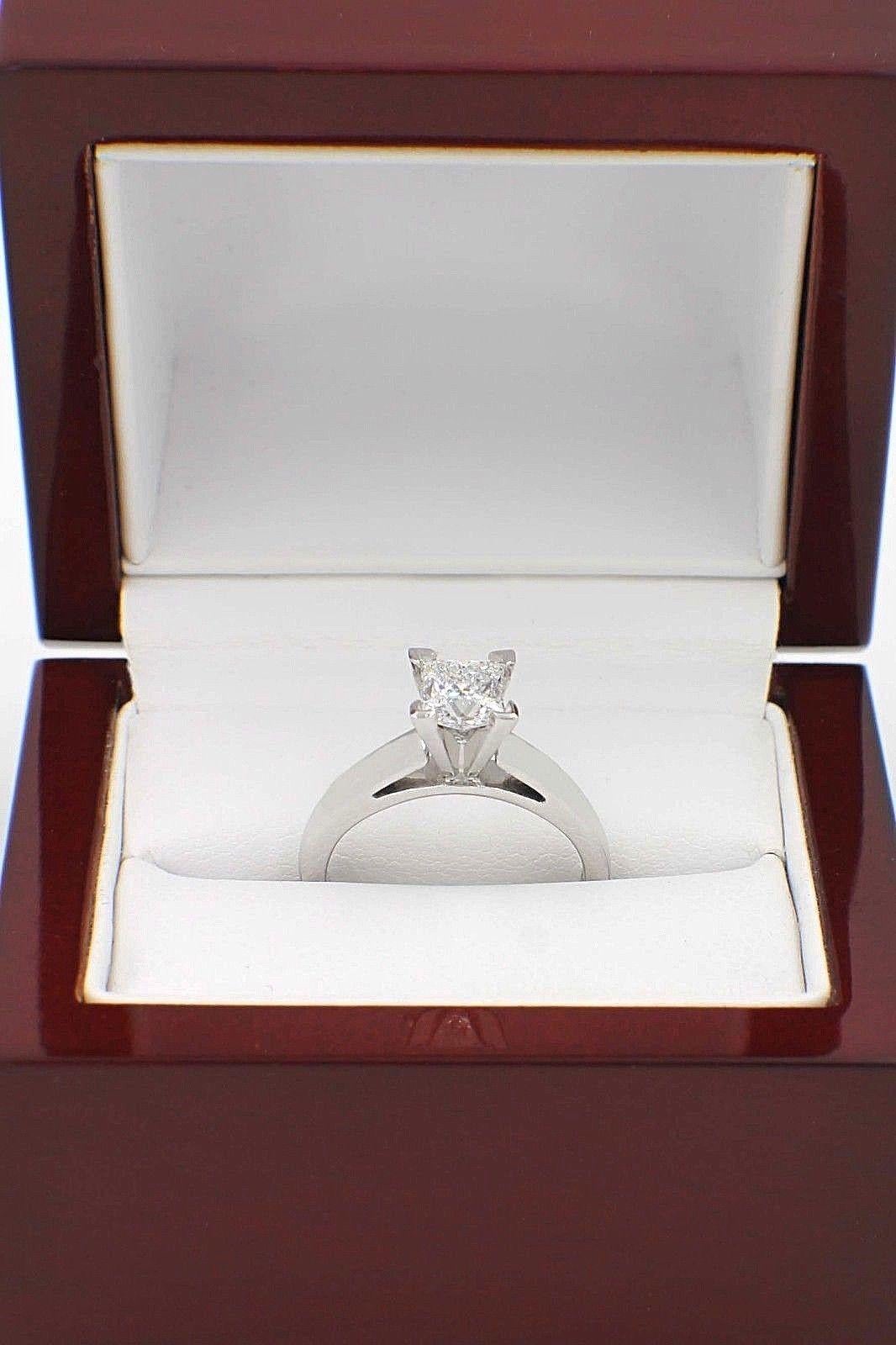 Leo Diamond Princess Cut 1.01 CT D VS1 Solitaire Engagement Ring 14K White Gold For Sale 5