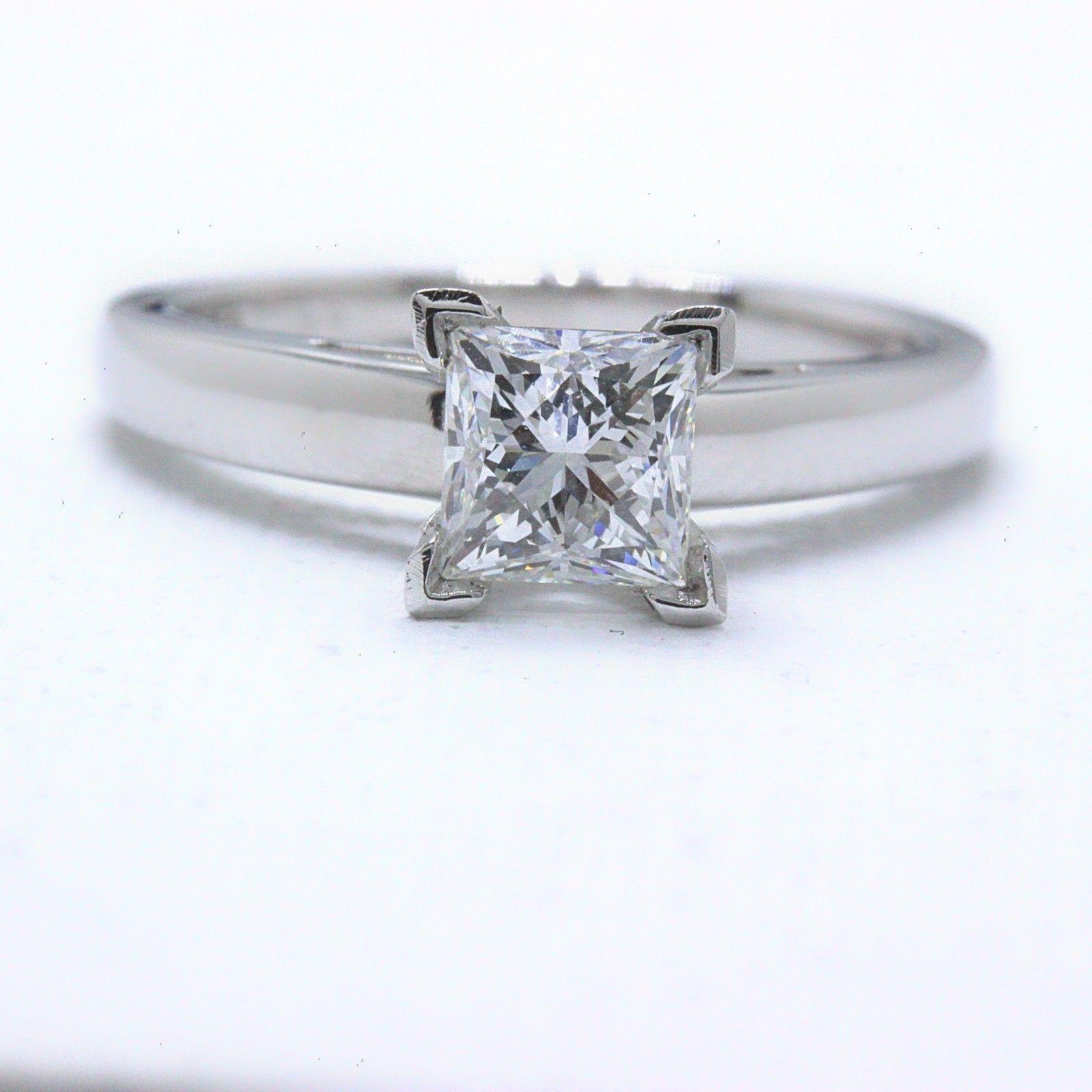 Leo Diamond Princess Cut 1.01 CT D VS1 Solitaire Engagement Ring 14K White Gold In Excellent Condition For Sale In San Diego, CA