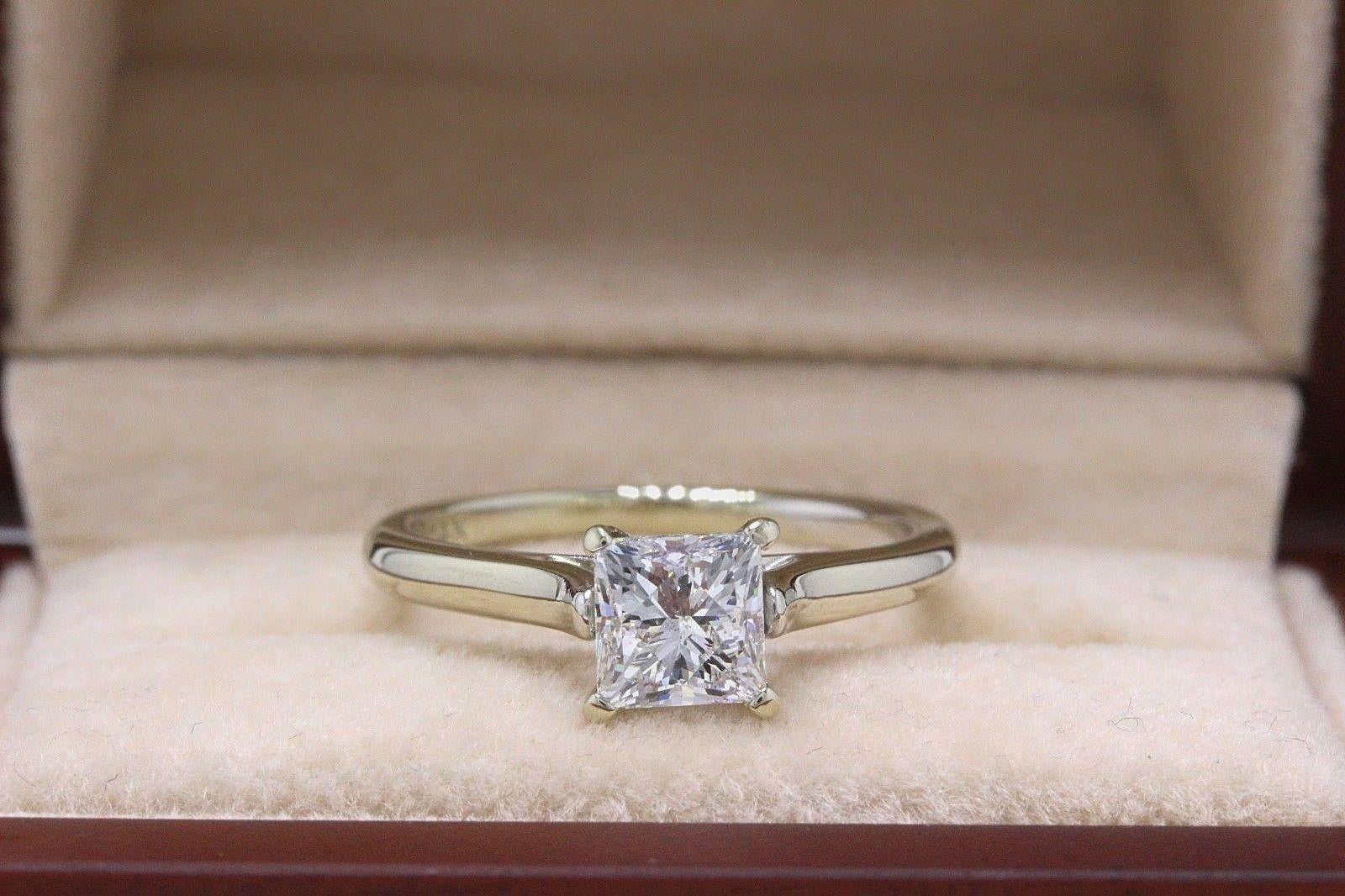 Leo Diamond Princess Cut Solitaire Ring 1.00 Carat G SI2 14 Karat White Gold For Sale 4