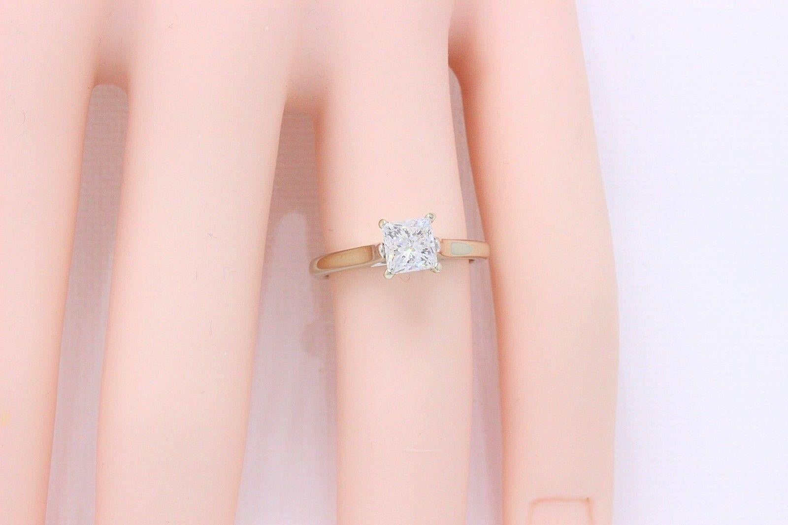 Women's Leo Diamond Princess Cut Solitaire Ring 1.00 Carat G SI2 14 Karat White Gold For Sale