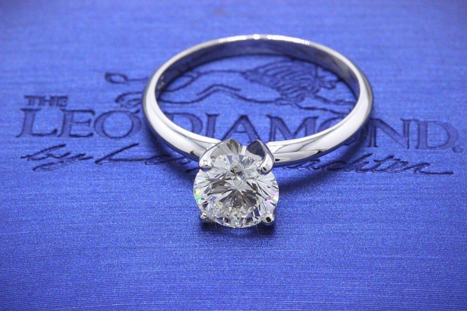 1 carat leo diamond ring
