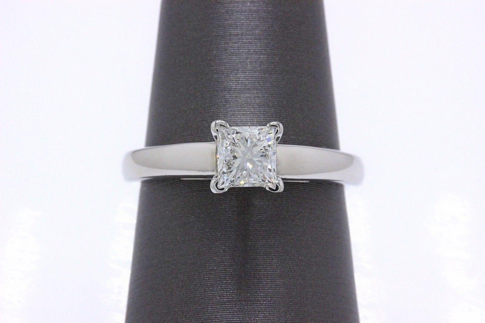 Women's Leo Diamond Solitaire Engagement Ring Princess Cut 0.71ct H I1 14 Karat Gold For Sale