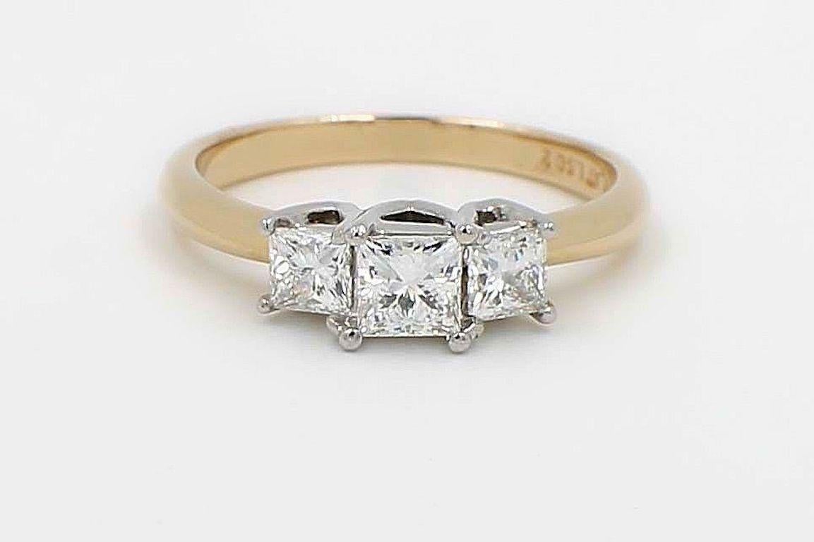 Women's Leo Diamond Three-Stone Princess Cut 1.04 Carat G-H SI1-SI2 Ring 14 Karat Gold For Sale