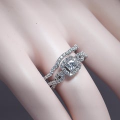 Leo Diamond Wedding Set 1.25 Carat 45 Carat Princess Cut Center 14 Karat Gold