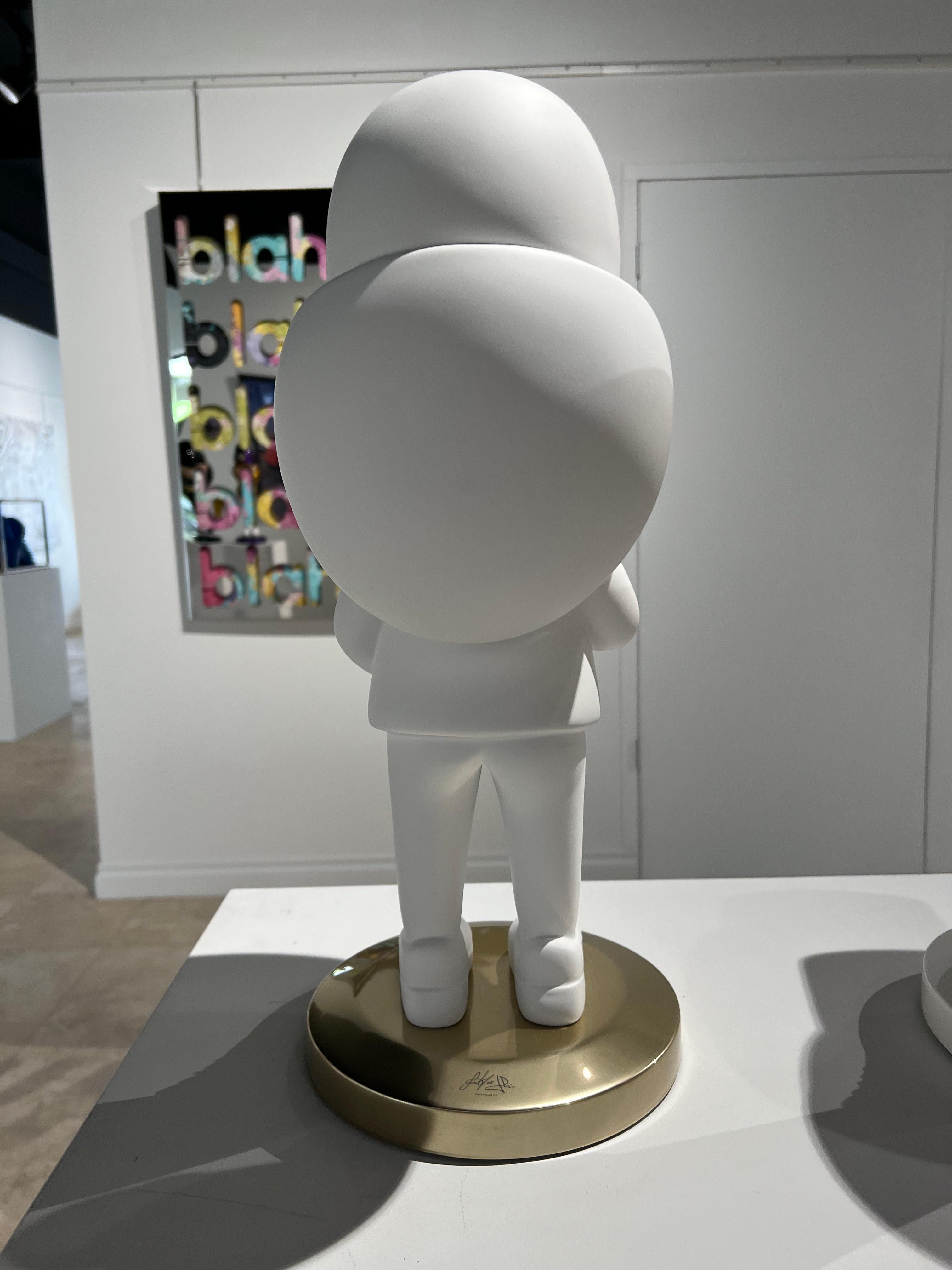Kidcup-Skulptur – Chanel im Angebot 2