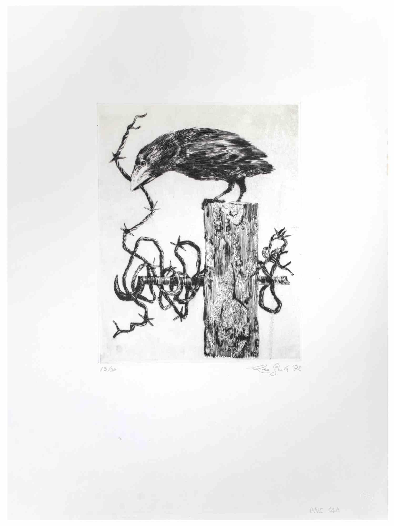 Crow ist ein Kunstwerk des zeitgenössischen italienischen Künstlers Leo Guida (1992 - 2017) aus dem Jahr 1972.

Original-Radierung in Schwarz-Weiß auf Papier.

Rechts unten handschriftlich signiert, links unten datiert und nummeriert, Auflage 30