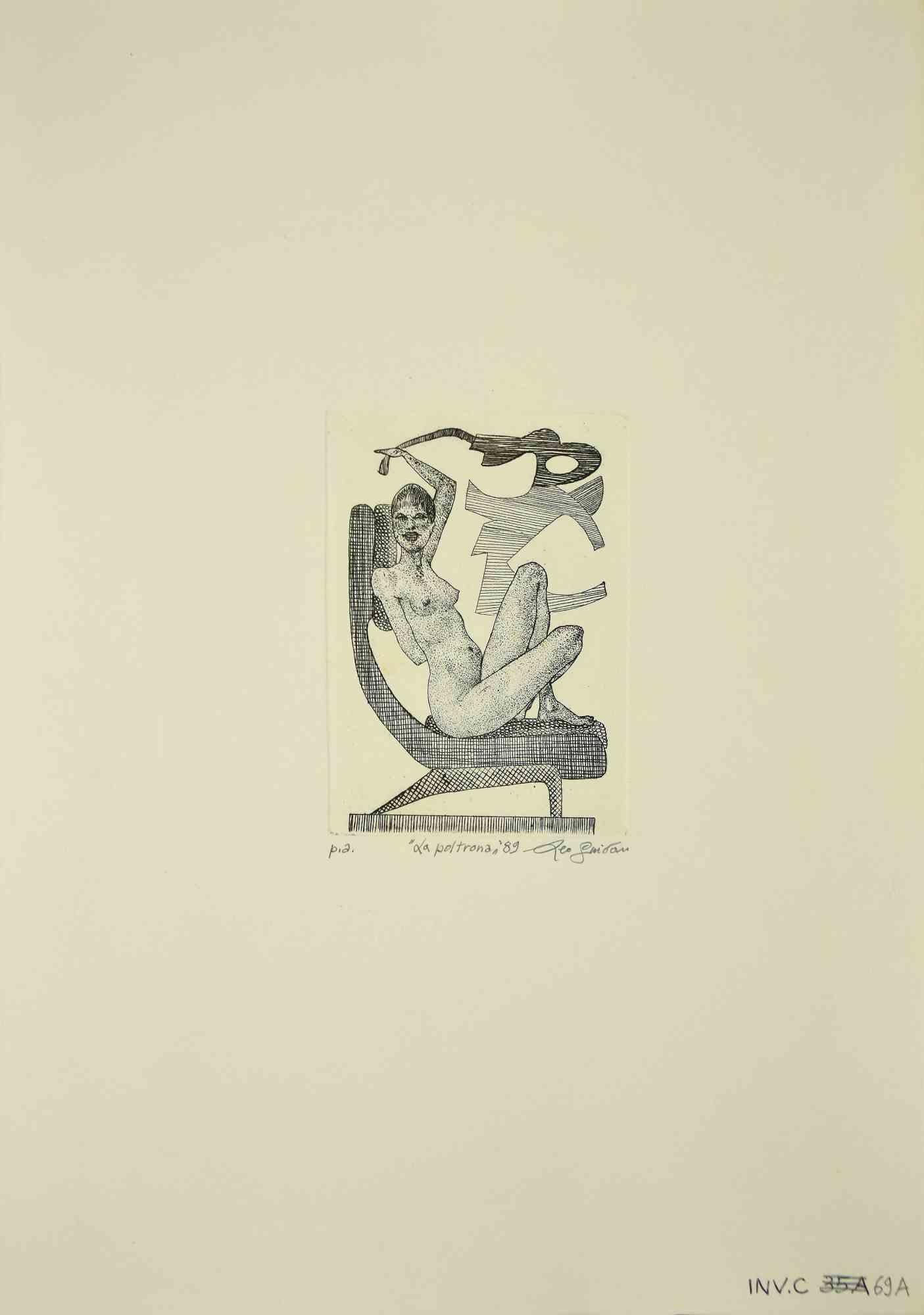 Der Sessel ist ein Originalkunstwerk aus dem Jahr 1989  von dem italienischen zeitgenössischen Künstler  Leo Guida  (1992 - 2017).

Original-Radierung auf elfenbeinfarbenem Papier.

Rechts unten mit Bleistift handsigniert.

Probedruck des Künstlers,