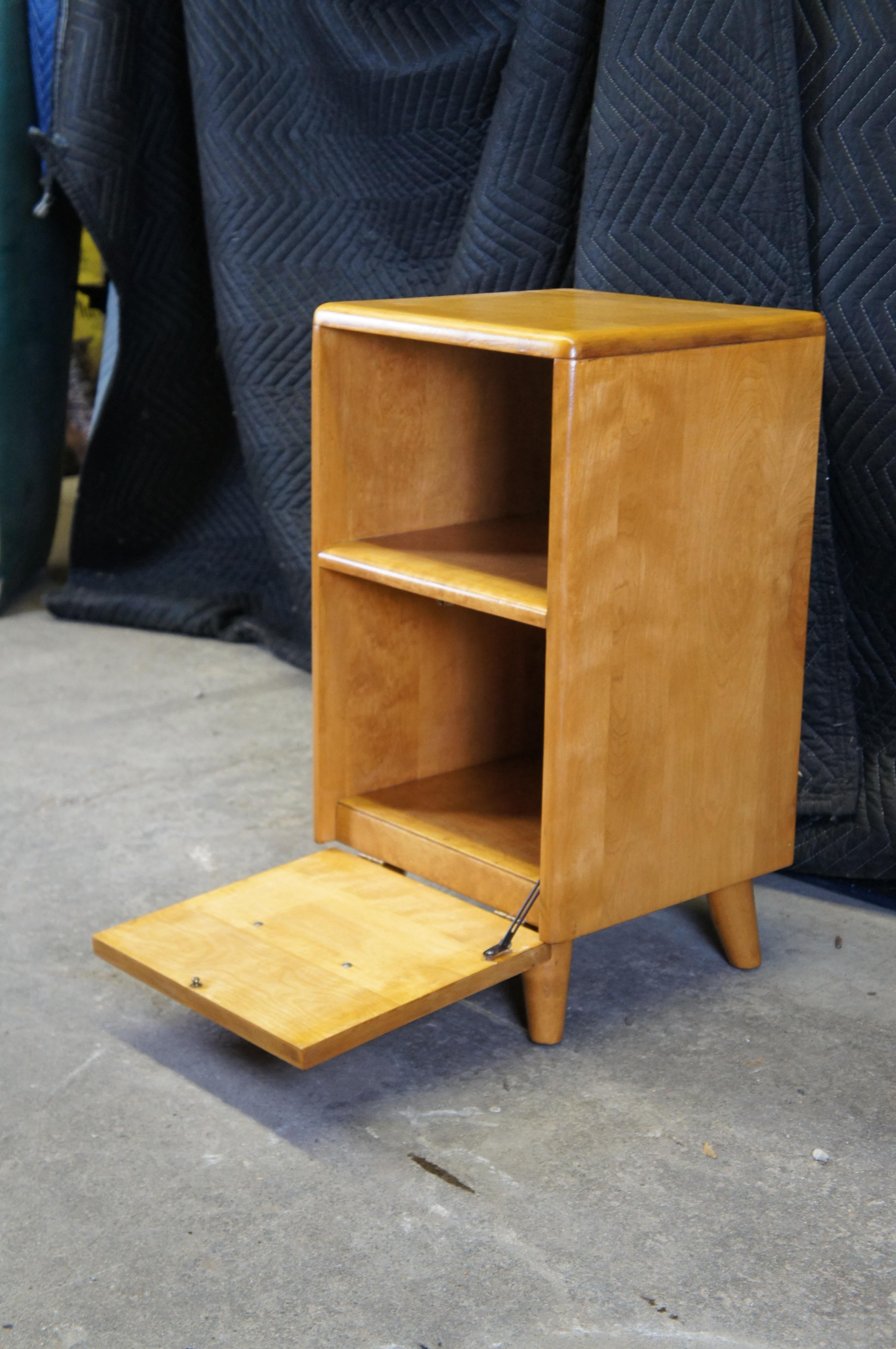 Leo Jiranek Heywood Wakefield MCM Maple Nightstand Accent Table 26