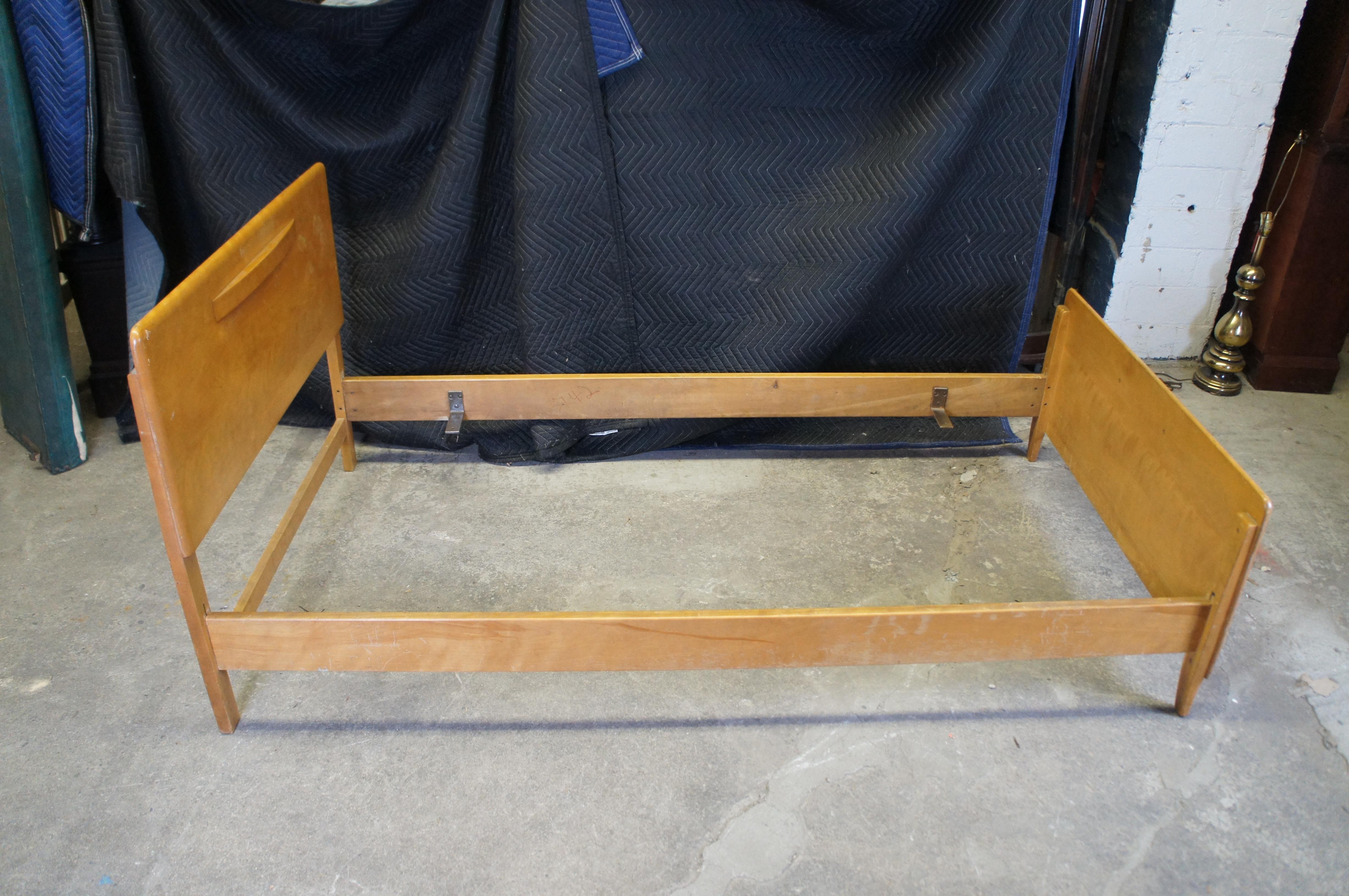 Leo Jiranek Heywood Wakefield Mid Century Modern Maple Twin Bed Frame 3