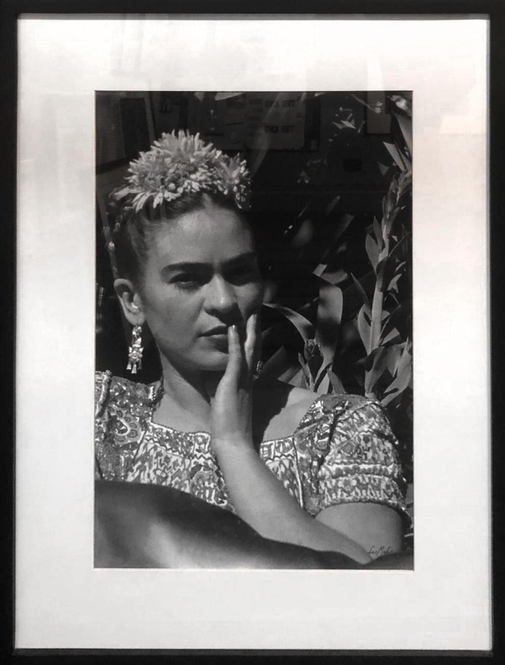 Frida Kahlo en  el jardín xochimilco, México. Framed - Photograph by Leo Matiz