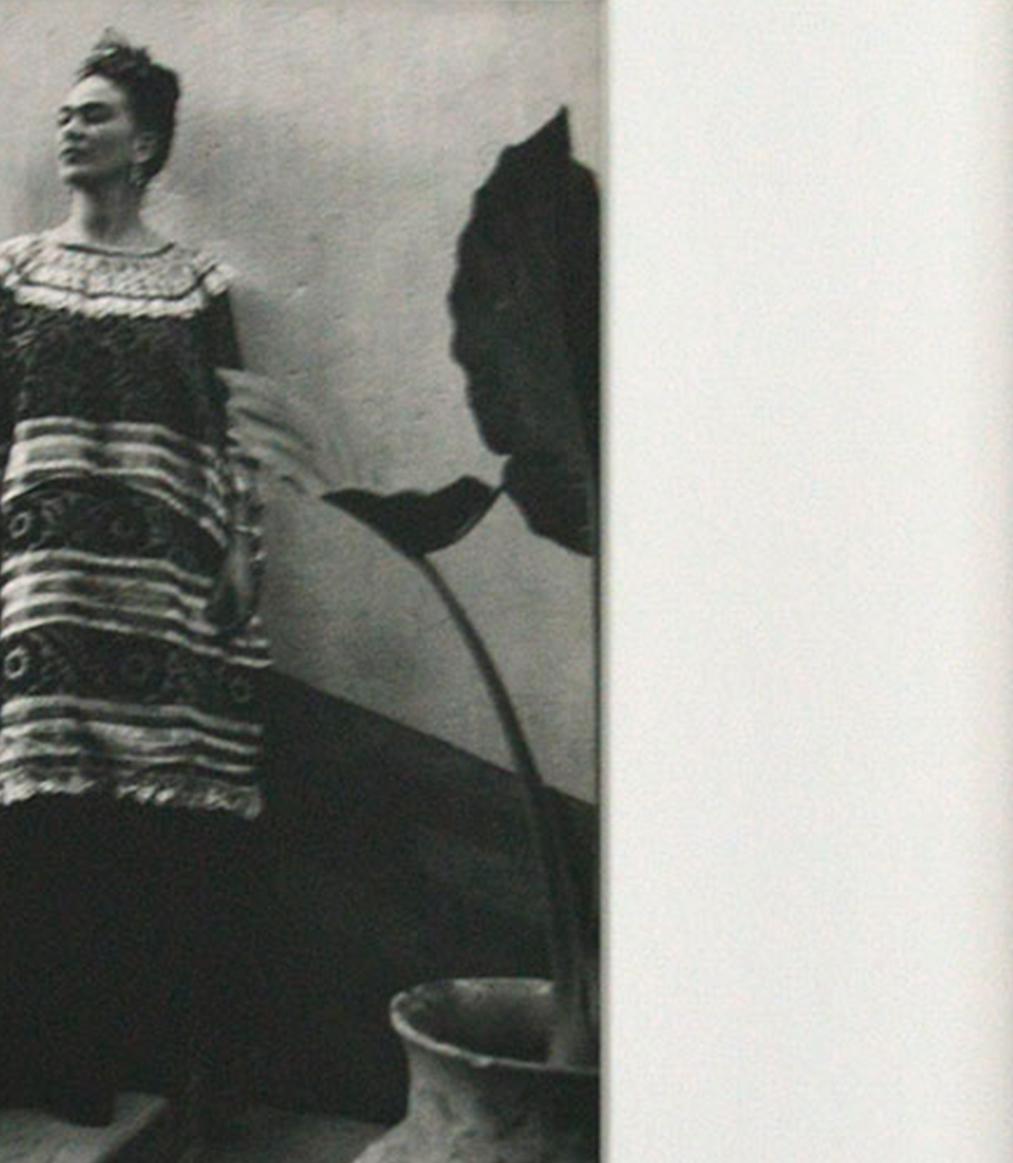 frida kahlo black and white