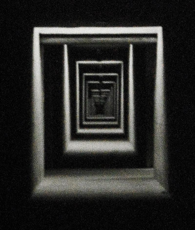 Polygone, Caracas, Venezuela, paysage architectural en noir et blanc  Photographie - Noir Landscape Photograph par Leo Matiz