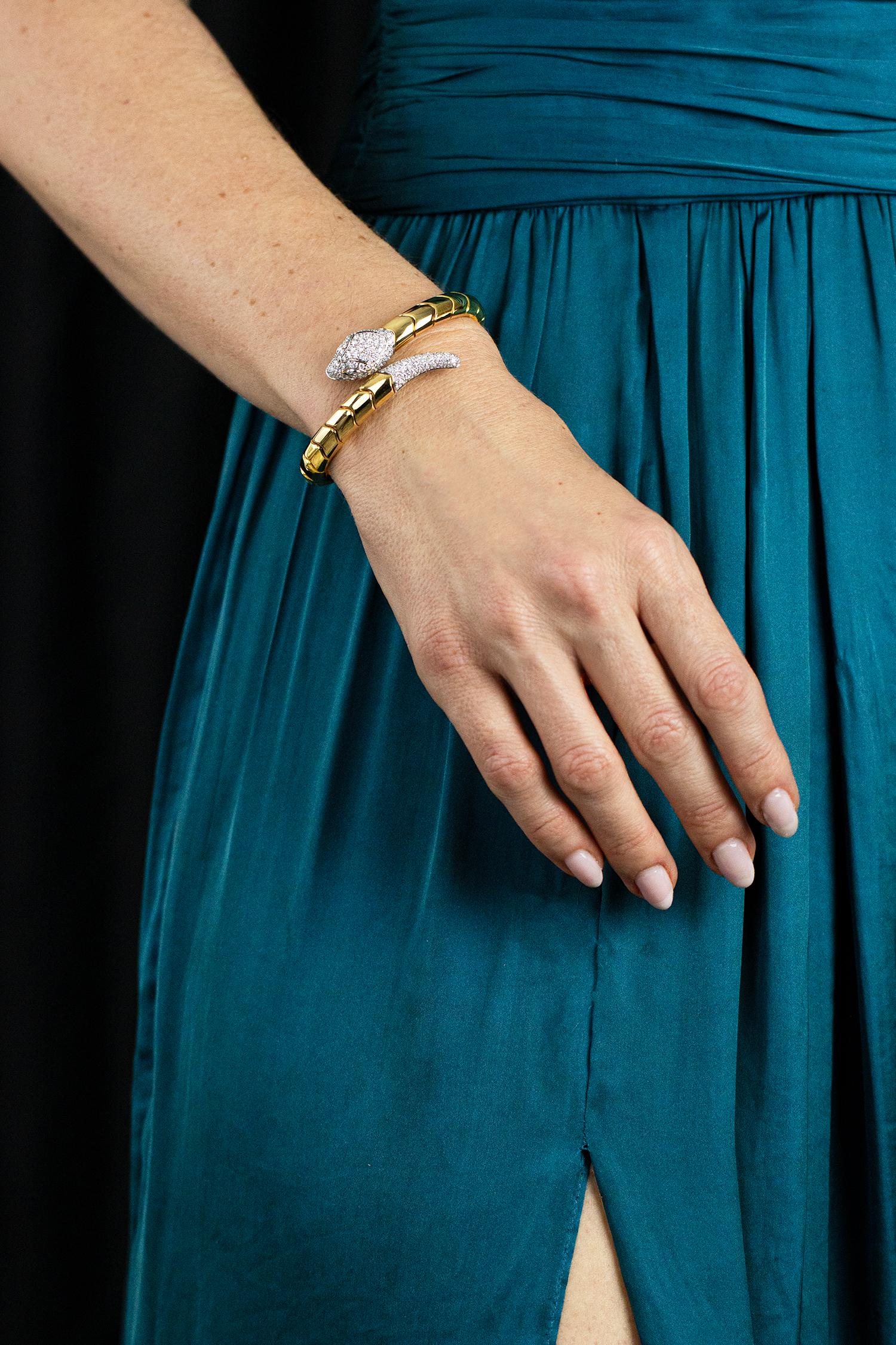 Leo Pizzo 18K White & Yellow Gold 3.48 Carats Diamond Serpentine Bangle Bracelet For Sale 1