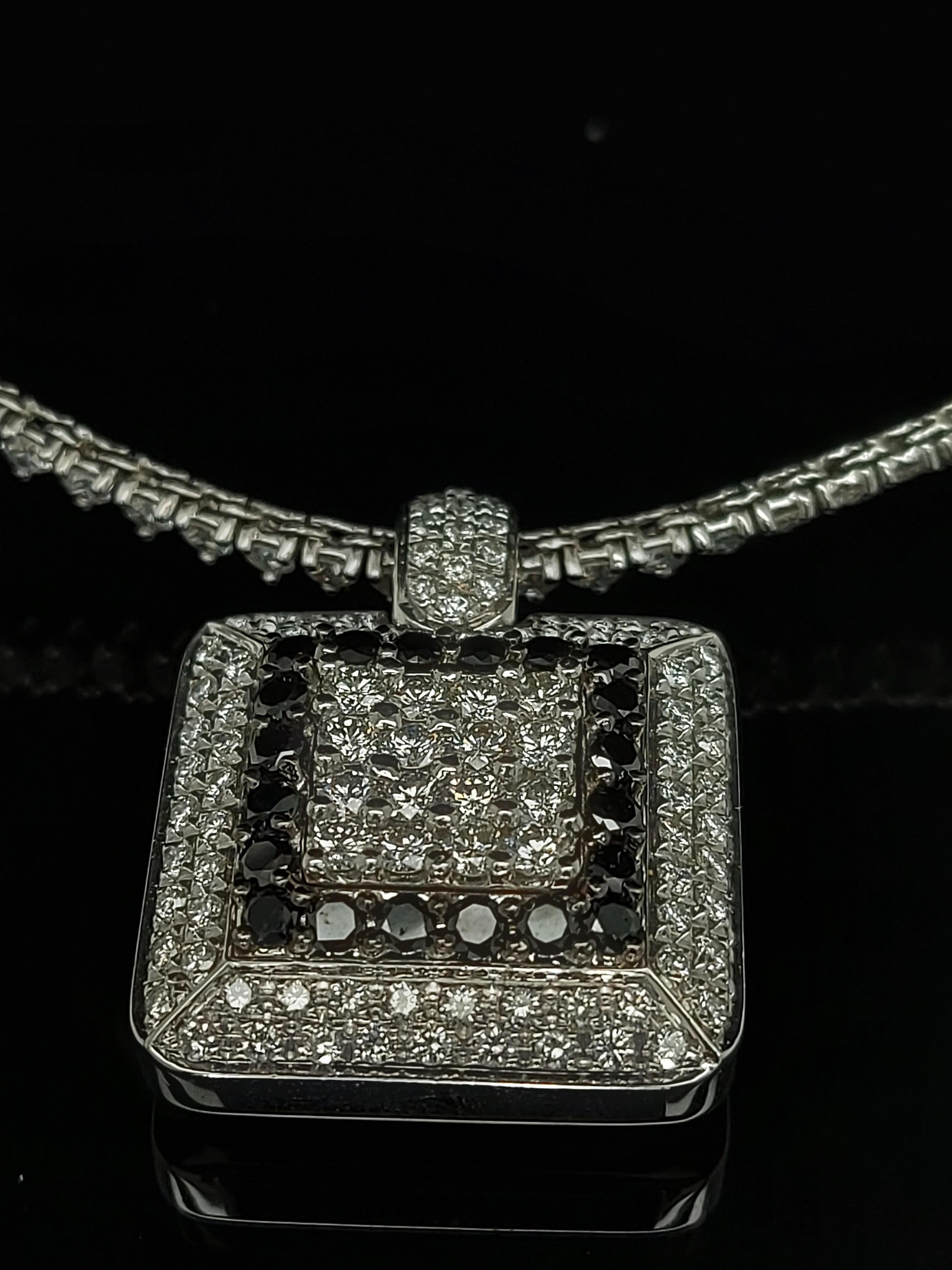 Leo Pizzo 18 Karat White Gold Necklace with 12.04 Carat Black and White Diamonds In New Condition For Sale In Antwerp, BE