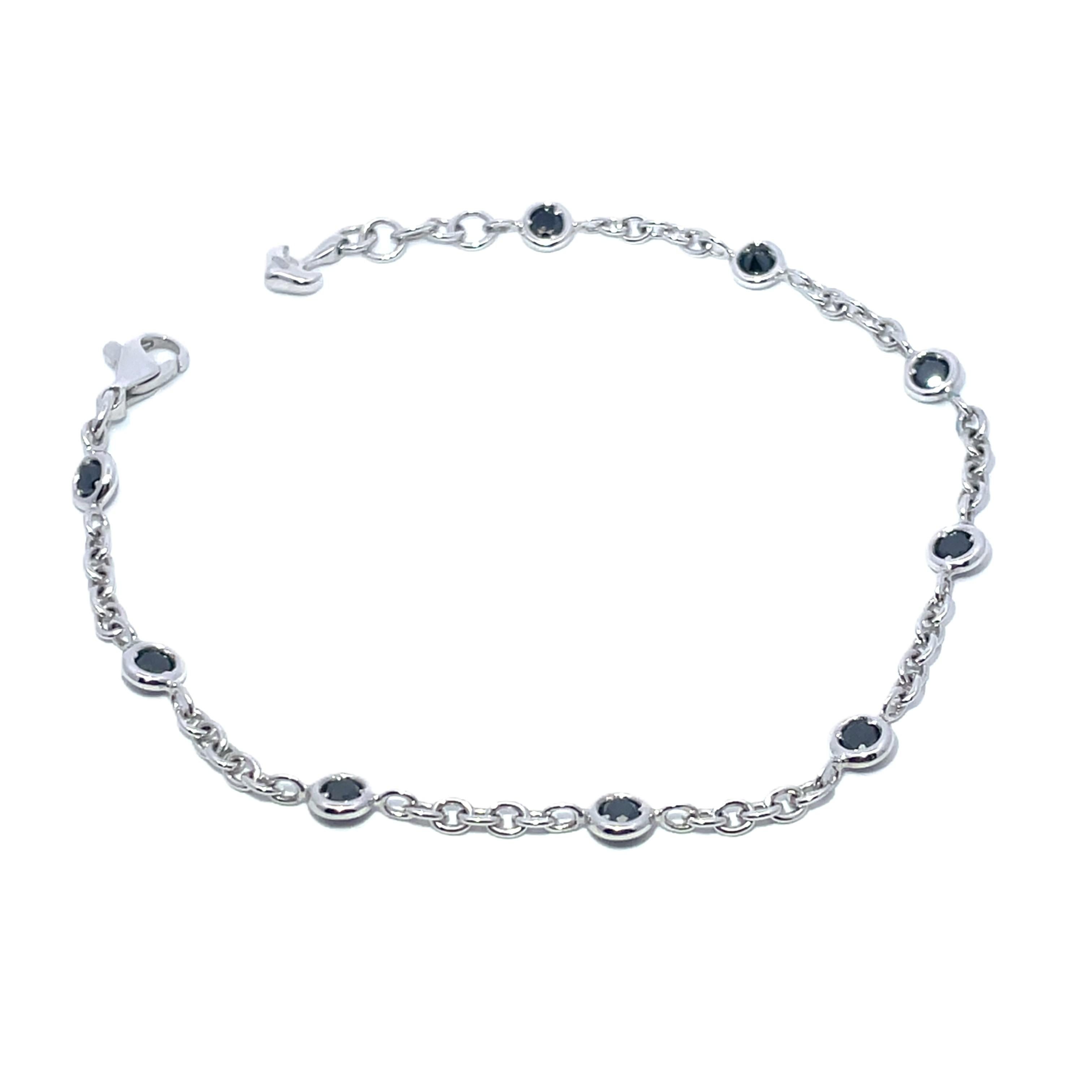 Designer : Leo Pizzo
Metal : 18k White Gold
Type : Link chain Bracelet
has a total of 9 diamonds
Bracelet Size : 8 inch
weight: 5.9g
Elevate your accessory game with the exquisite Leo Pizzo Bracelet, a stunning piece that seamlessly blends elegance